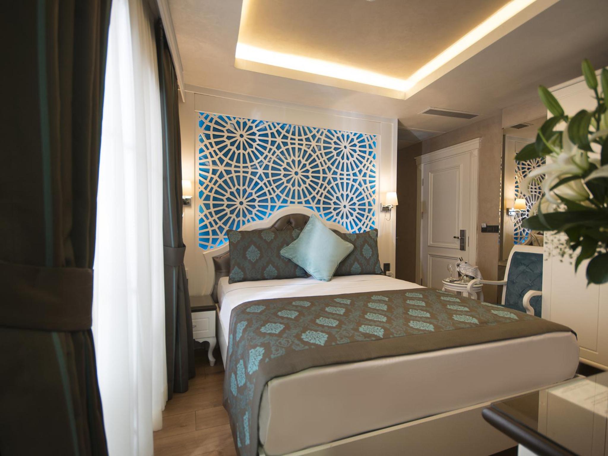 Standard Double or Twin Room photo 2