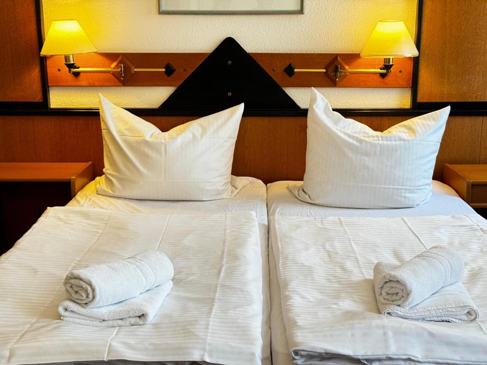 Double Room With Private Bathroom photo 2