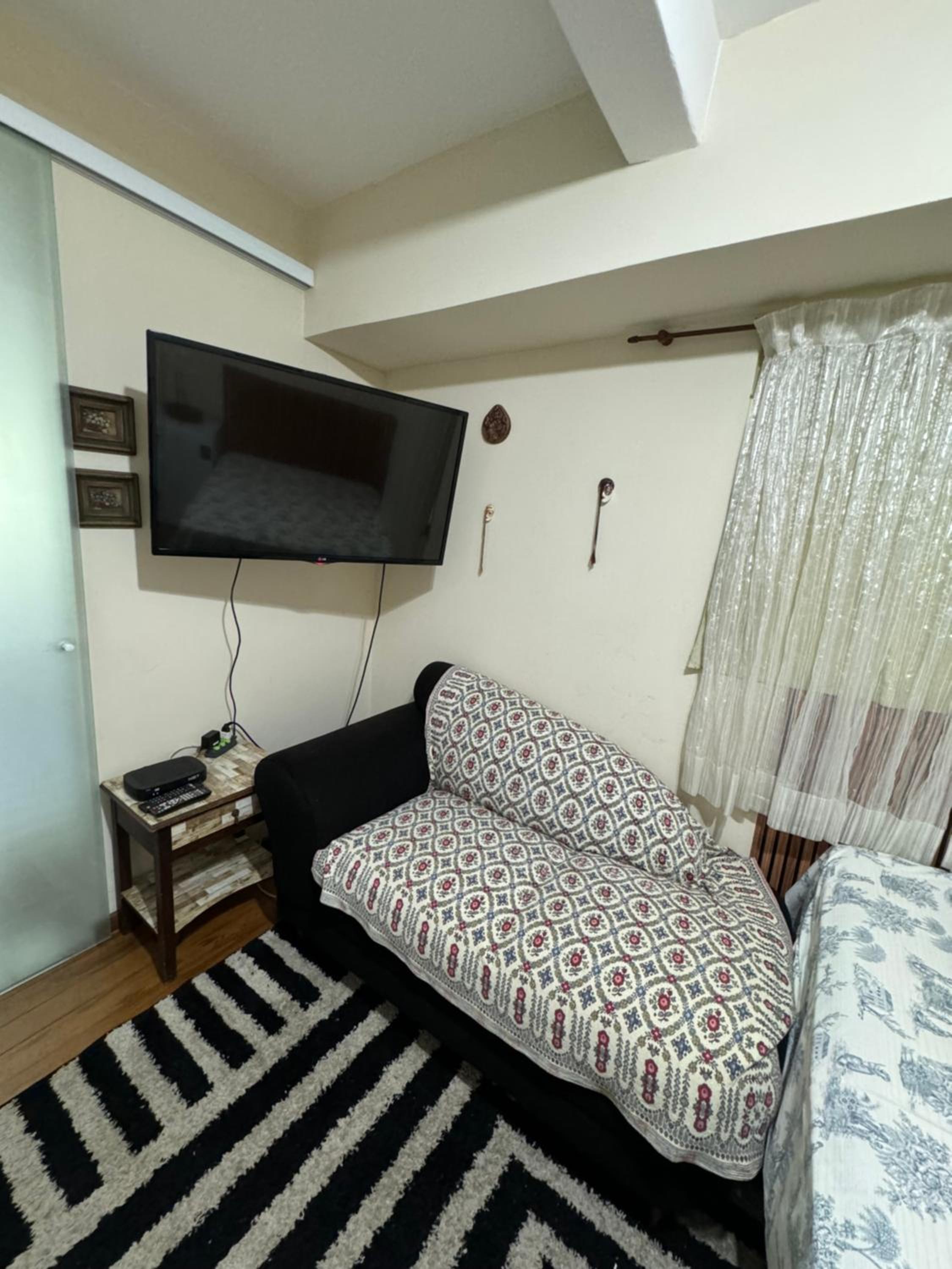 Standard Suite - Photo 8