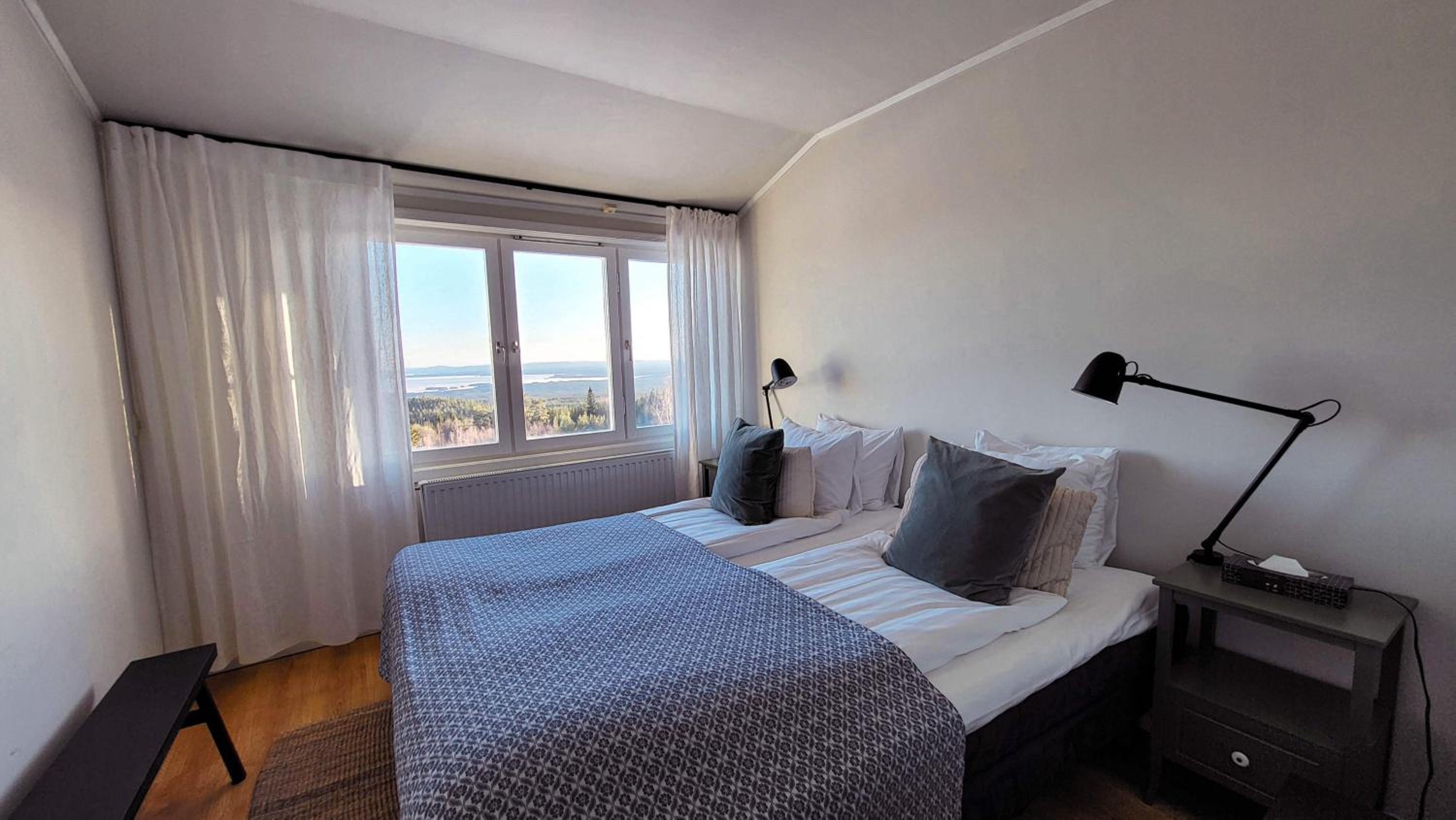 Small Double Room - Photo 3
