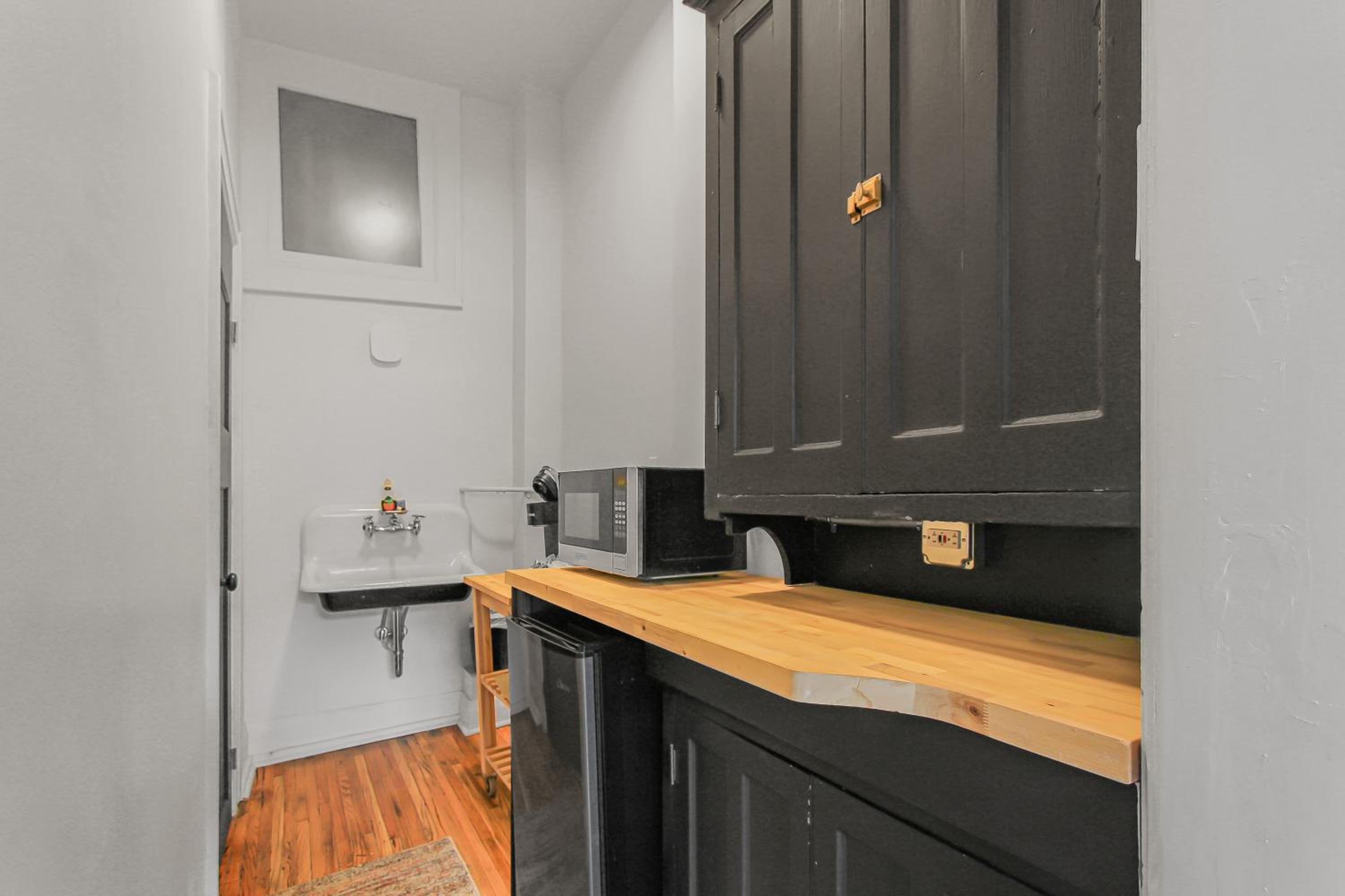 Apartment photo 2