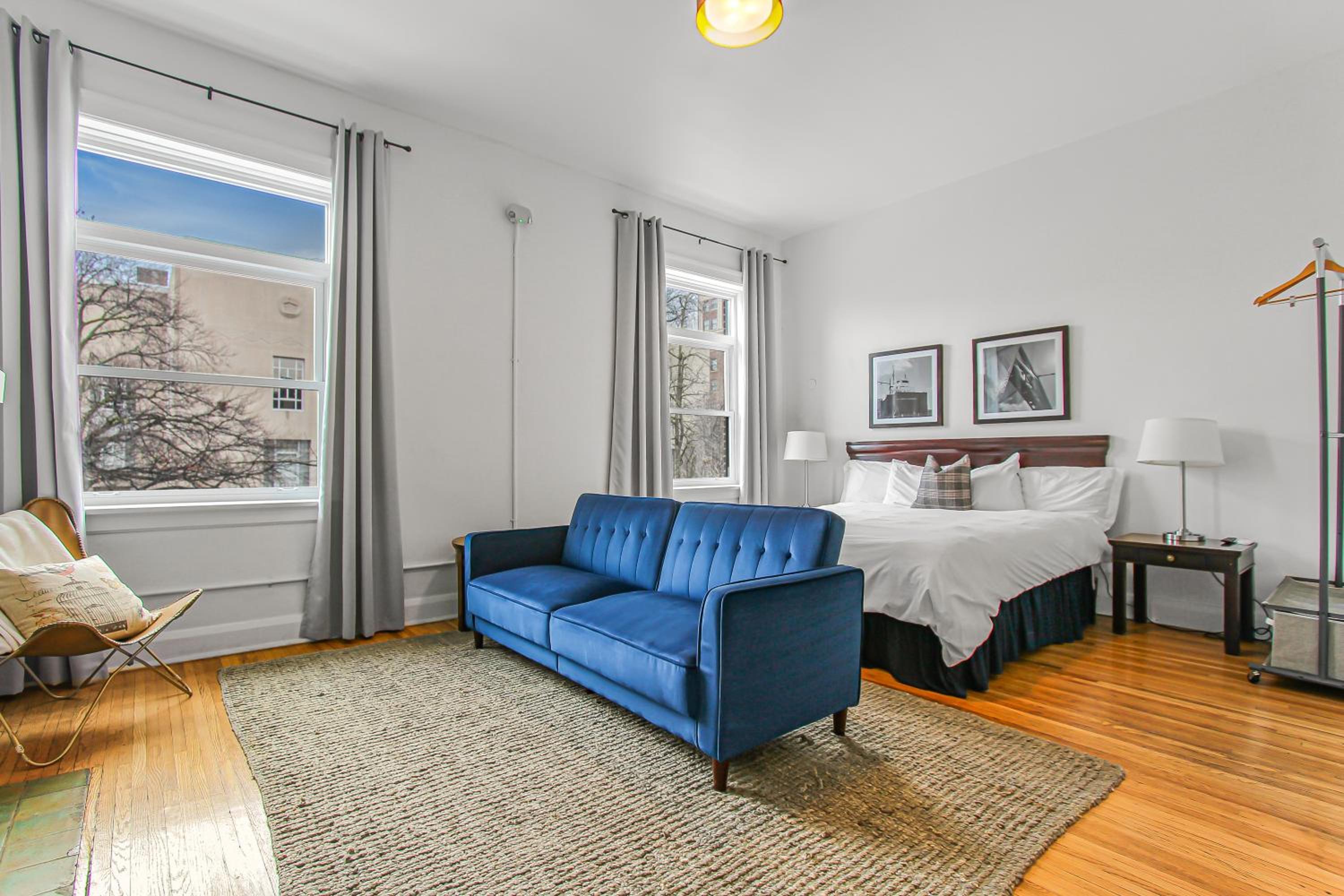 Apartment photo 1