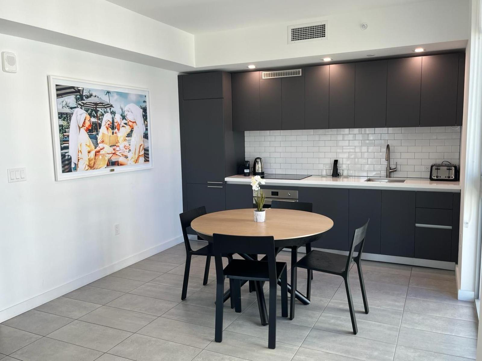 Apartment photo 2