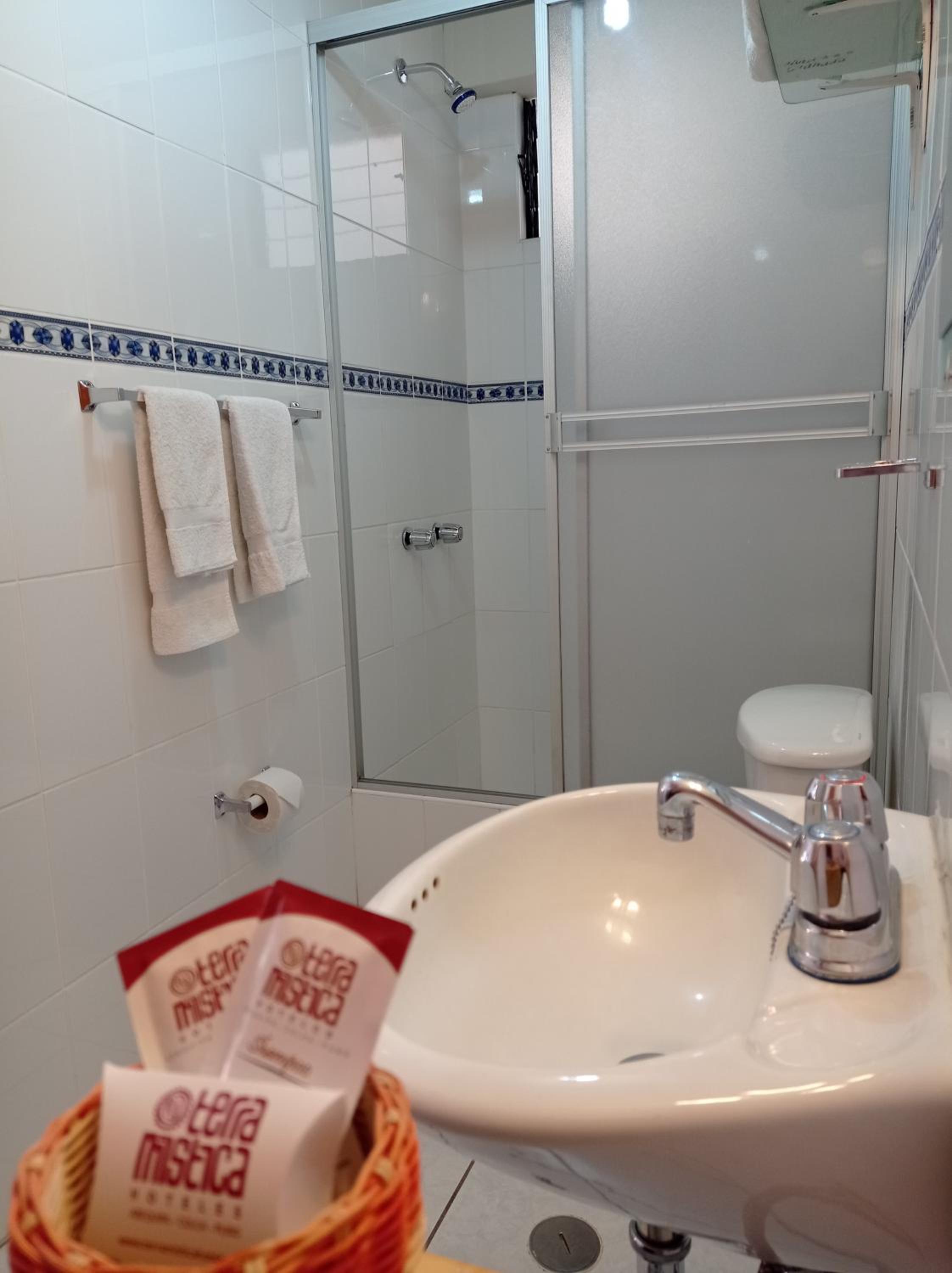 Single Room photo 3