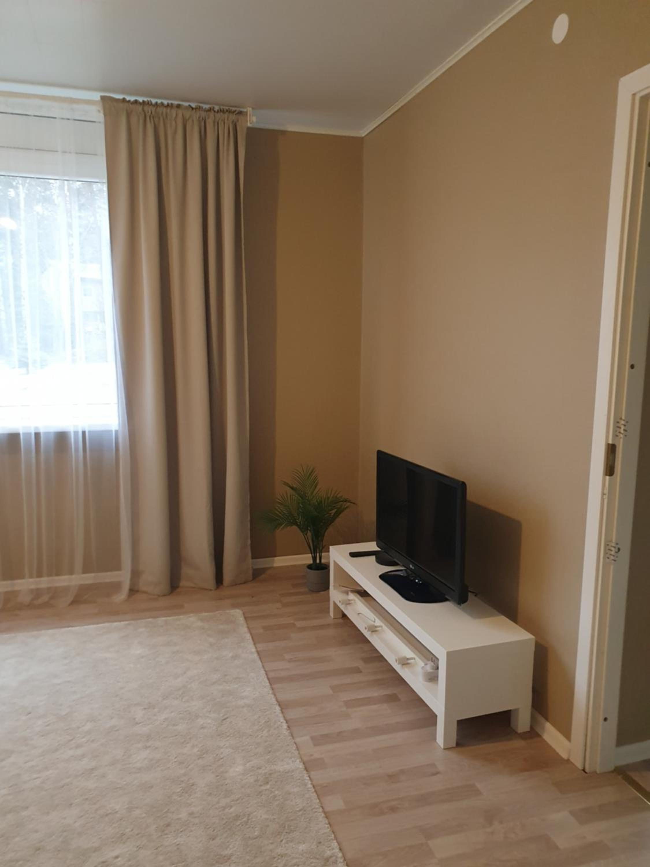 One-Bedroom Apartment photo 3