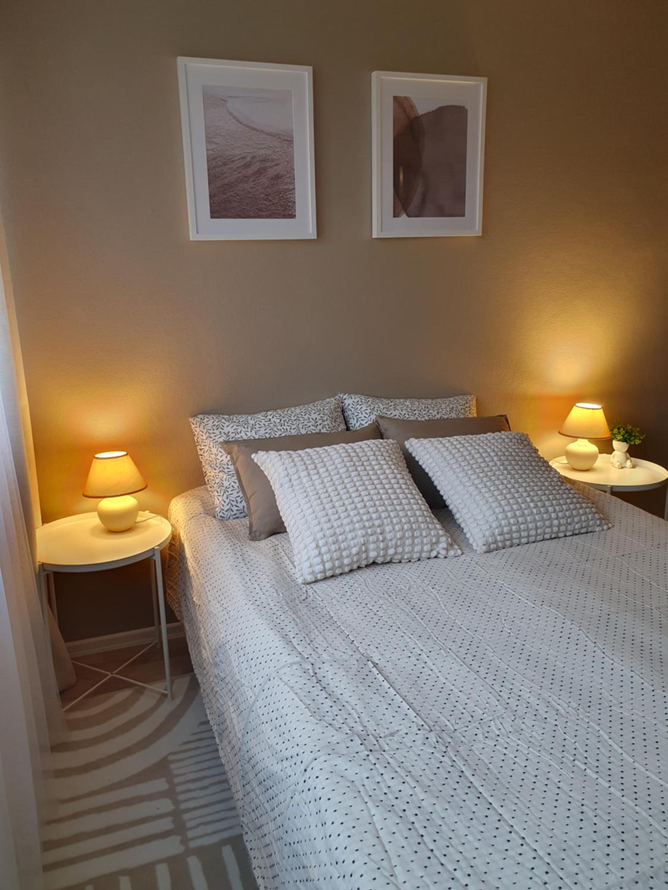 One-Bedroom Apartment photo 1