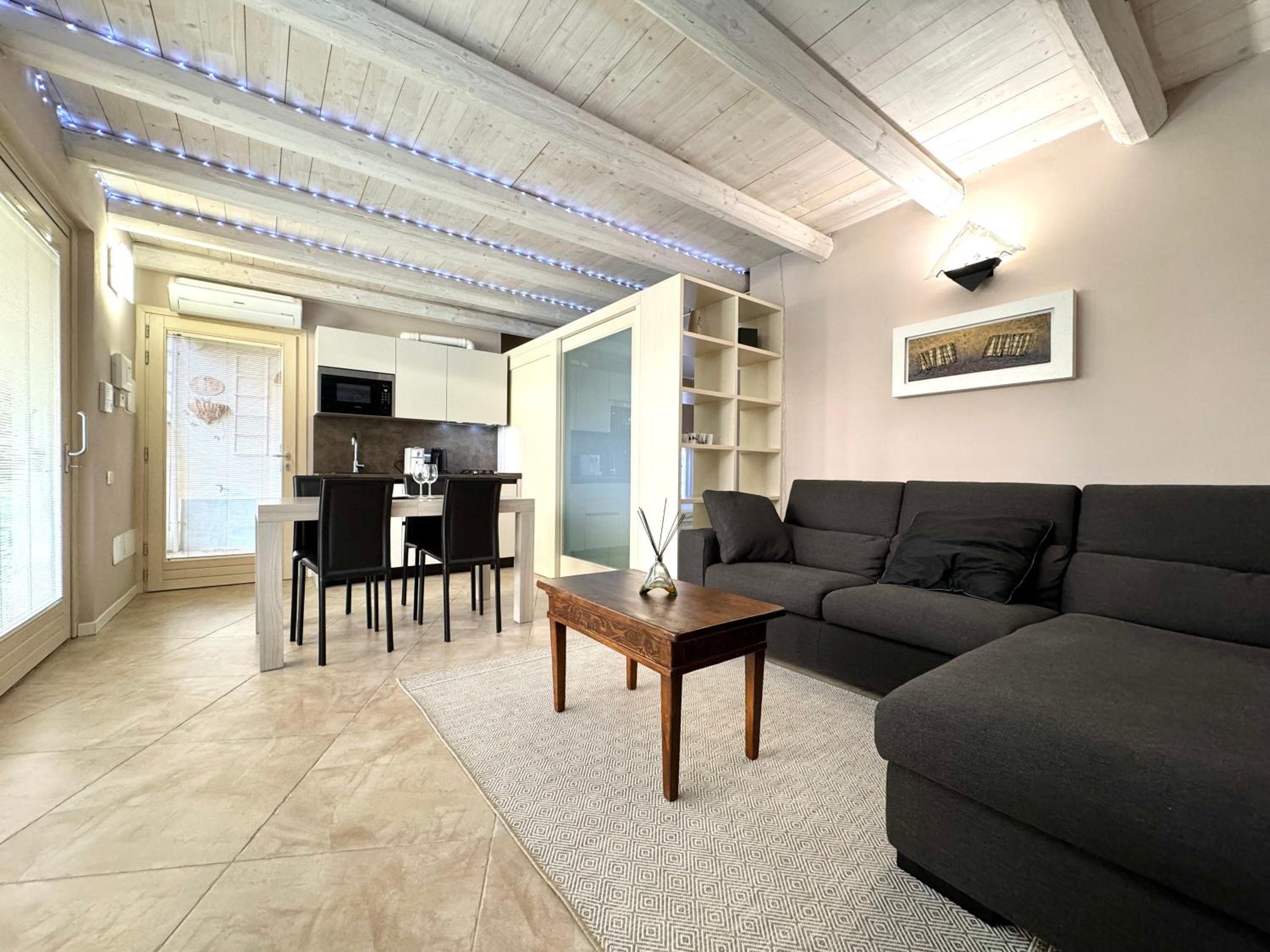 Apartment with Garden View