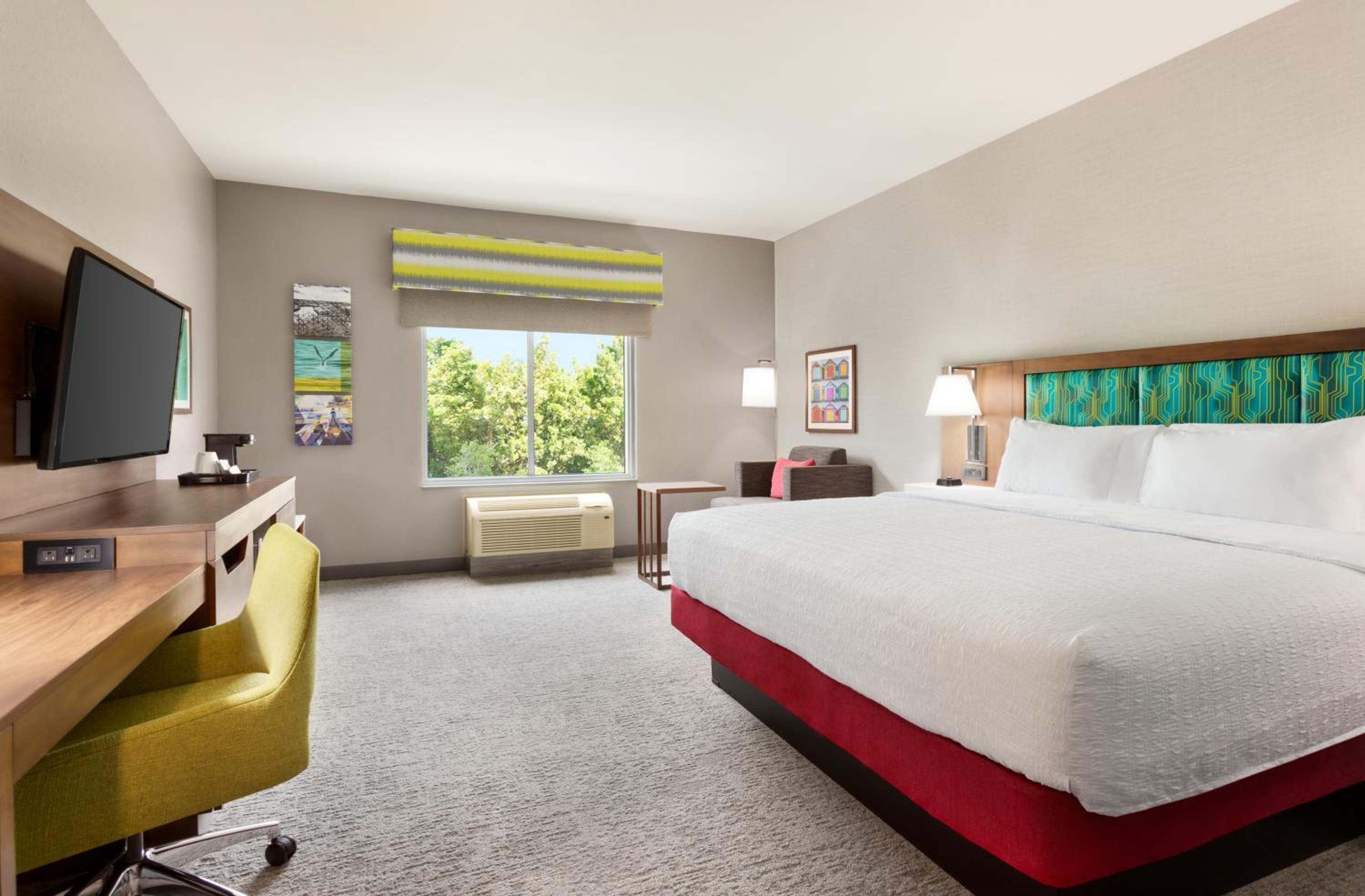 King Studio Suite - Mobility Accessible/Non-Smoking - Photo 4