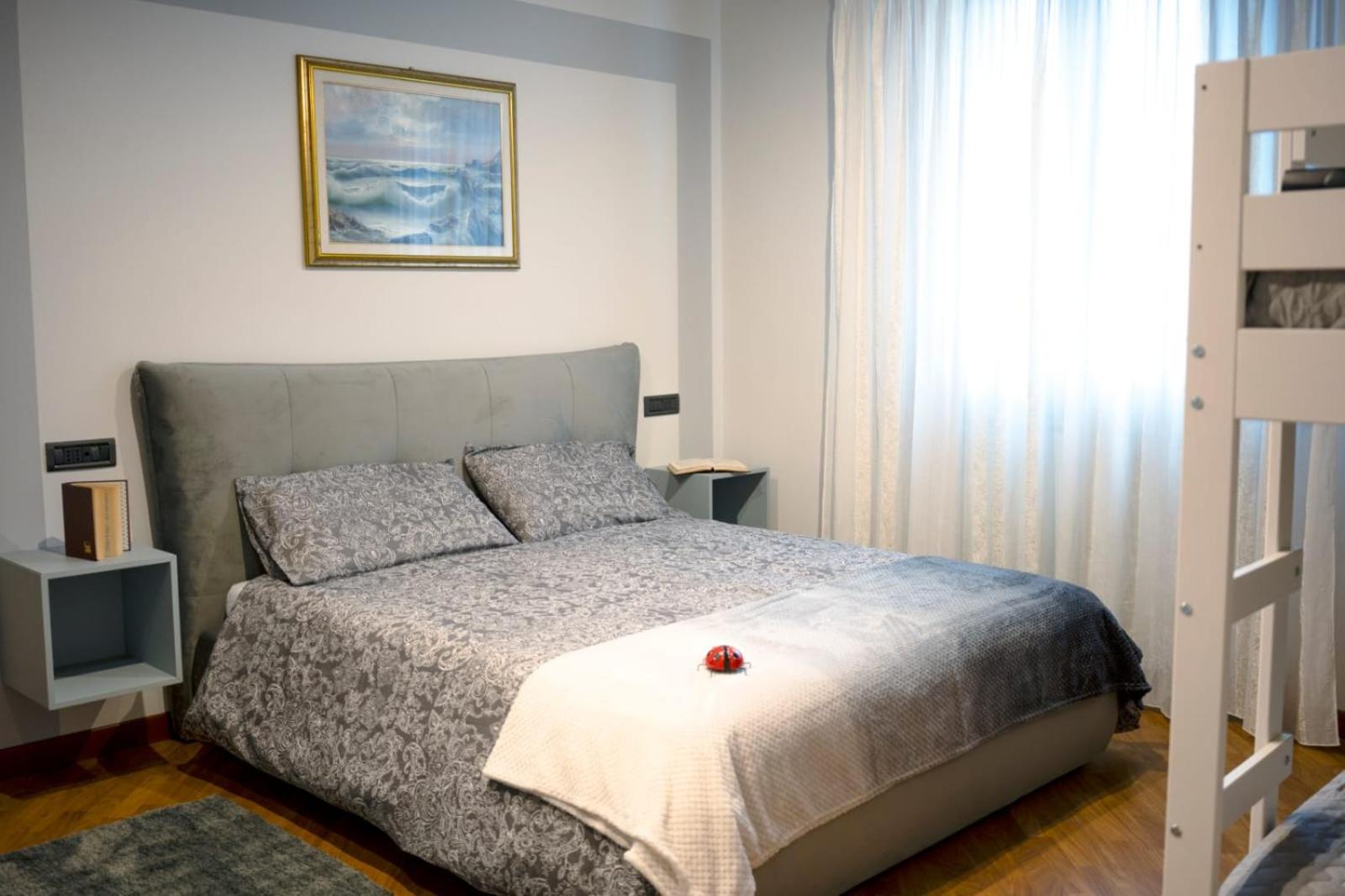 One-Bedroom House photo 1
