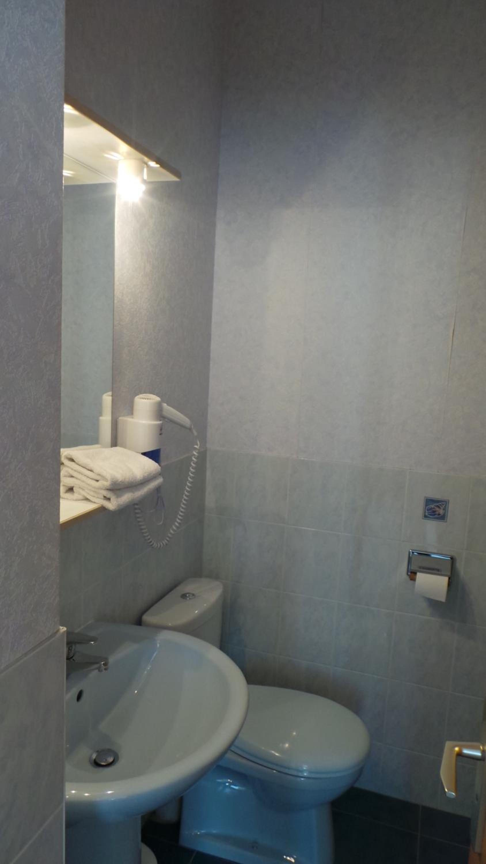 Comfort Quadruple Room with Sea View photo 3