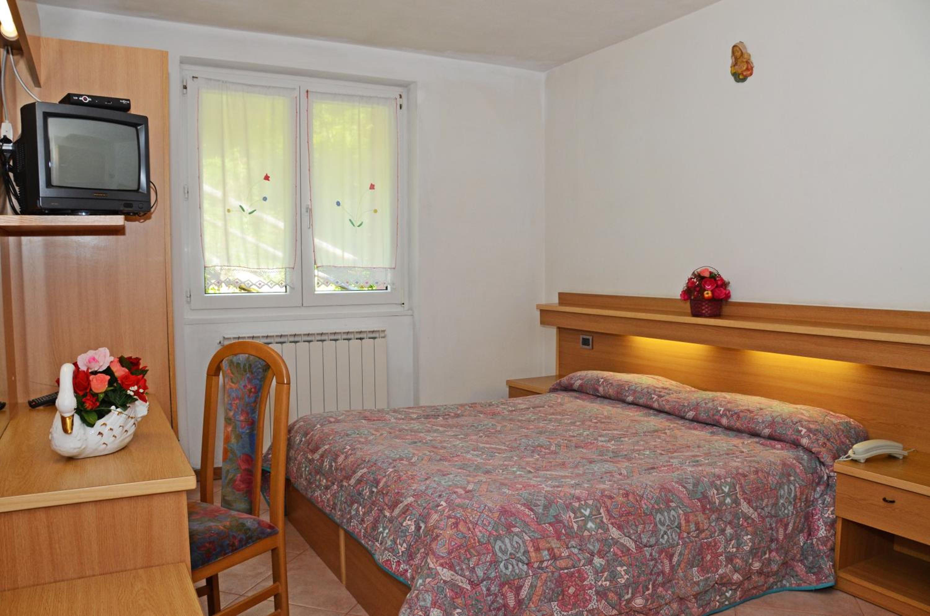 Family Room (2 Adults + 2 Children) photo 1