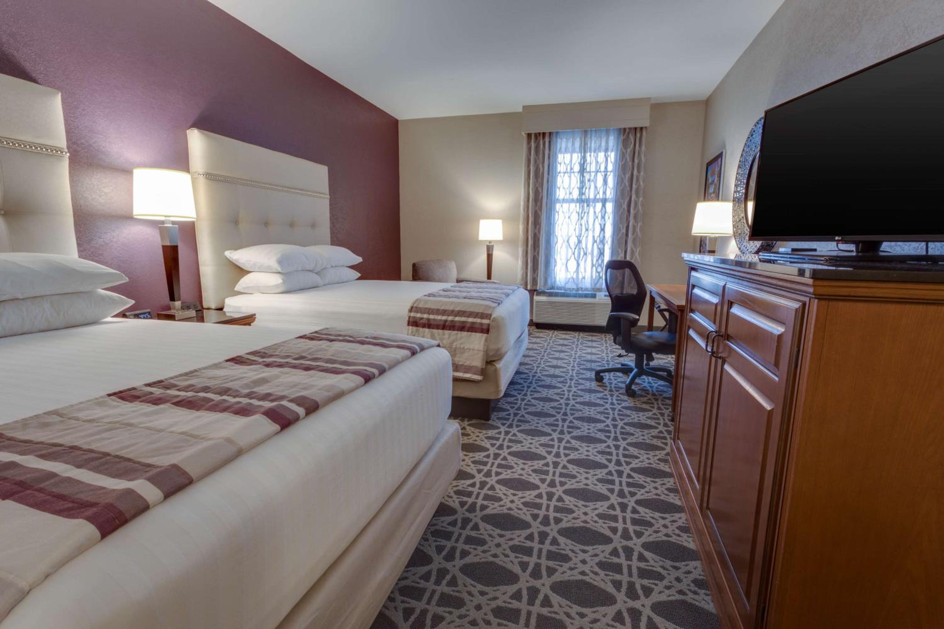 Deluxe Queen Room with Two Queen Beds - Photo 1