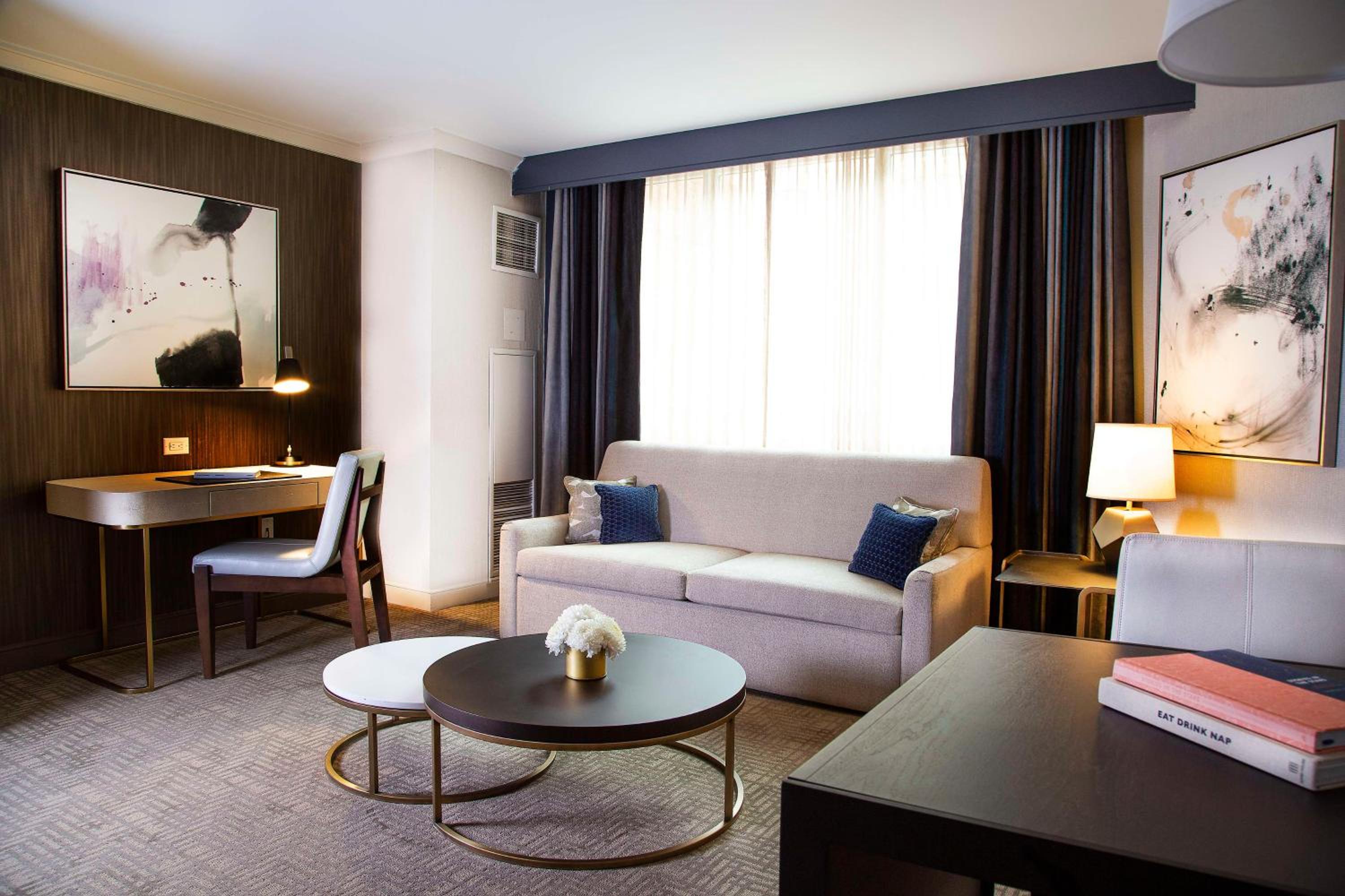 Executive King Suite - Photo 1