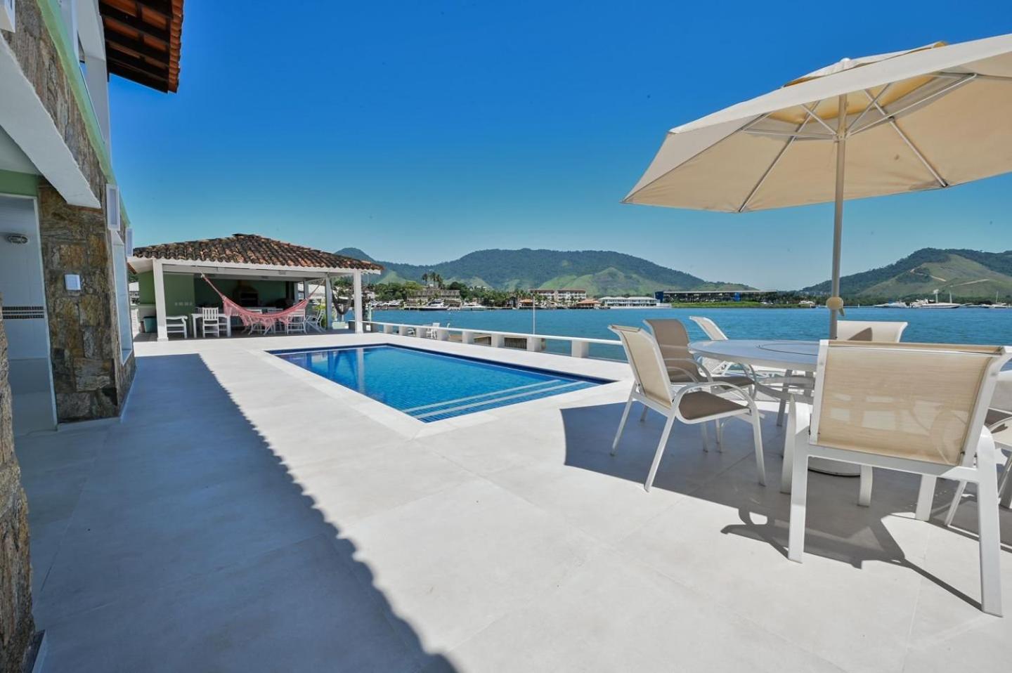 Villa - Beach Front photo 2