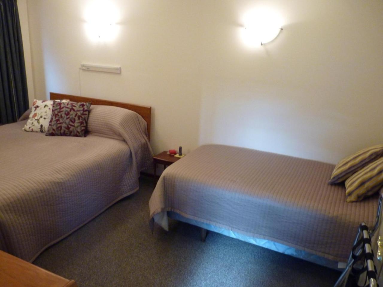 Basic Triple Room - Photo 1