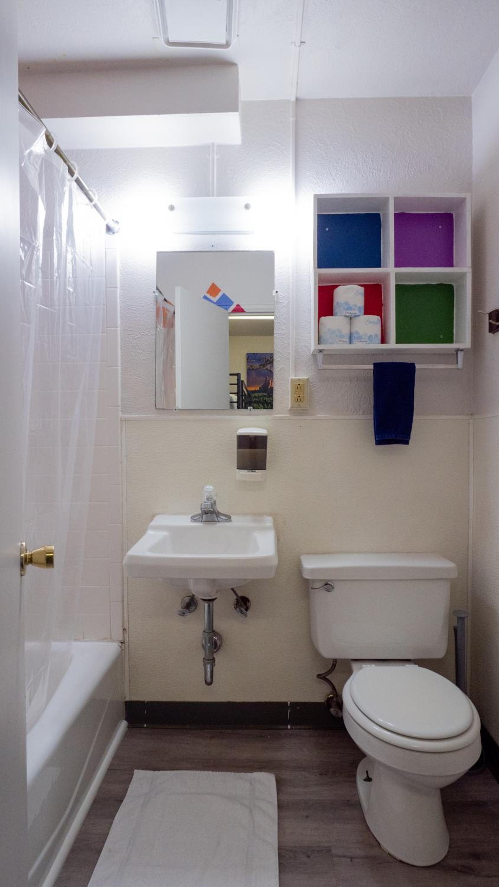 Family Room with Private Bathroom - Photo 6