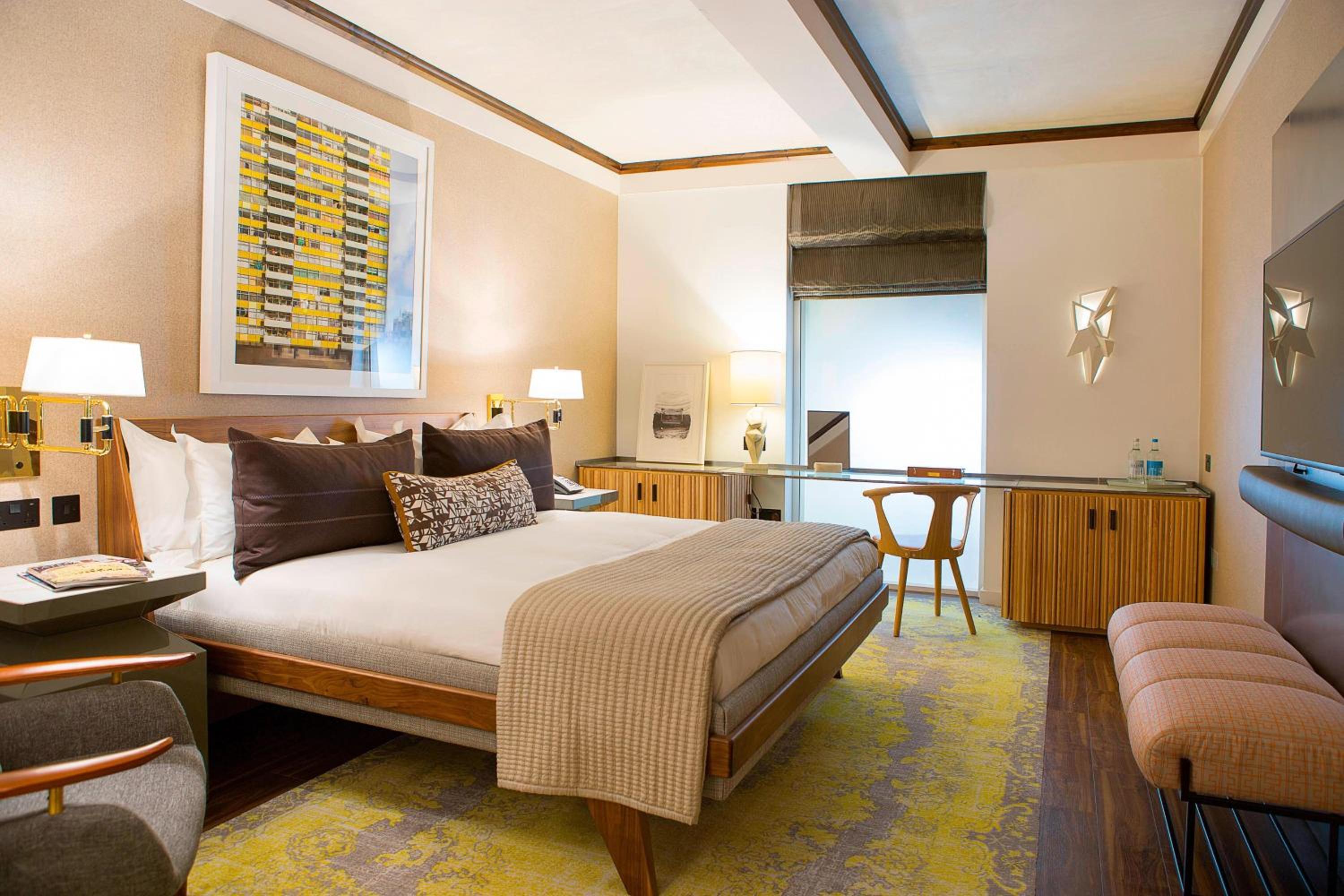 Queen Room
