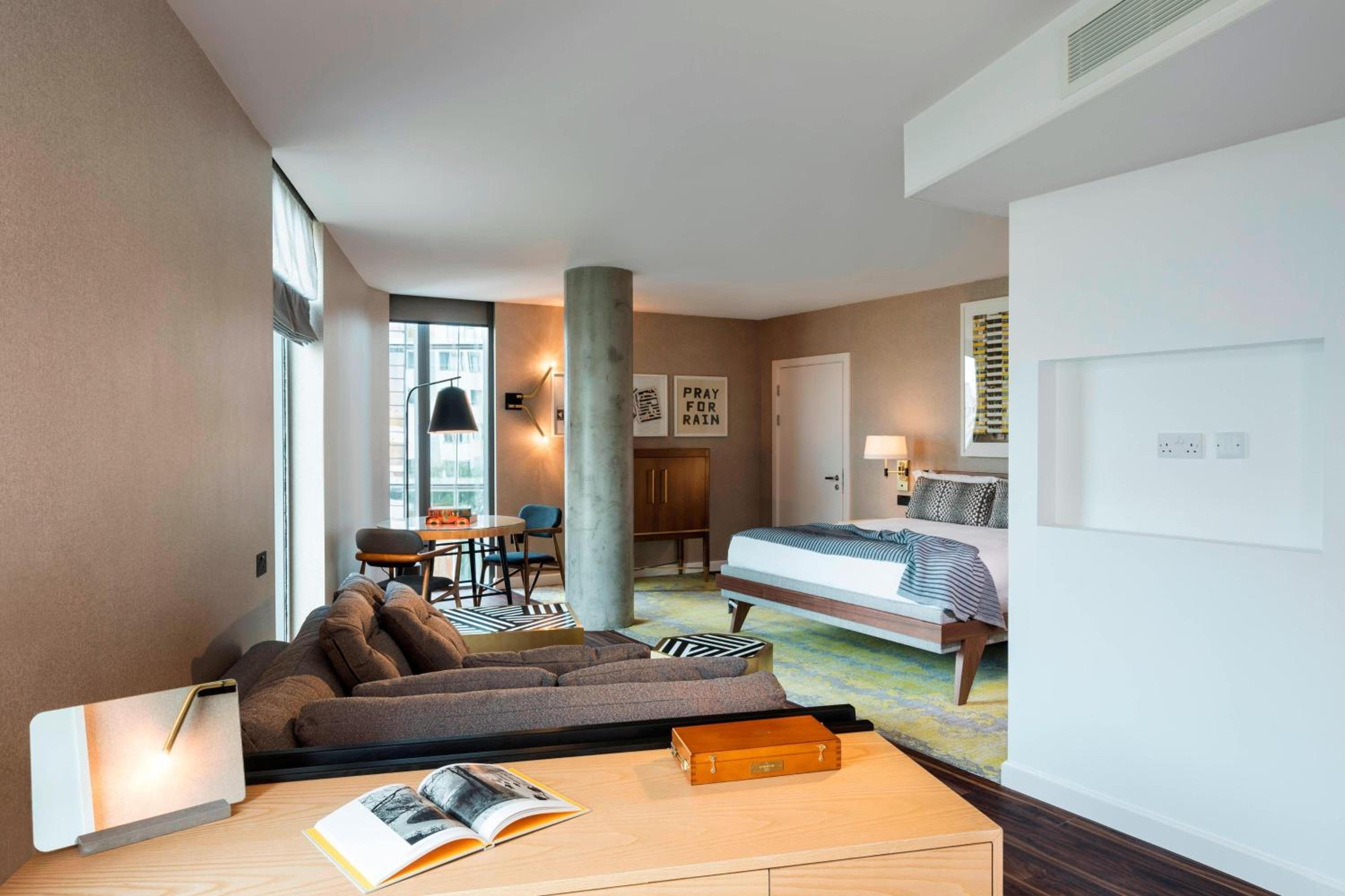 Artist Suite with King Bed