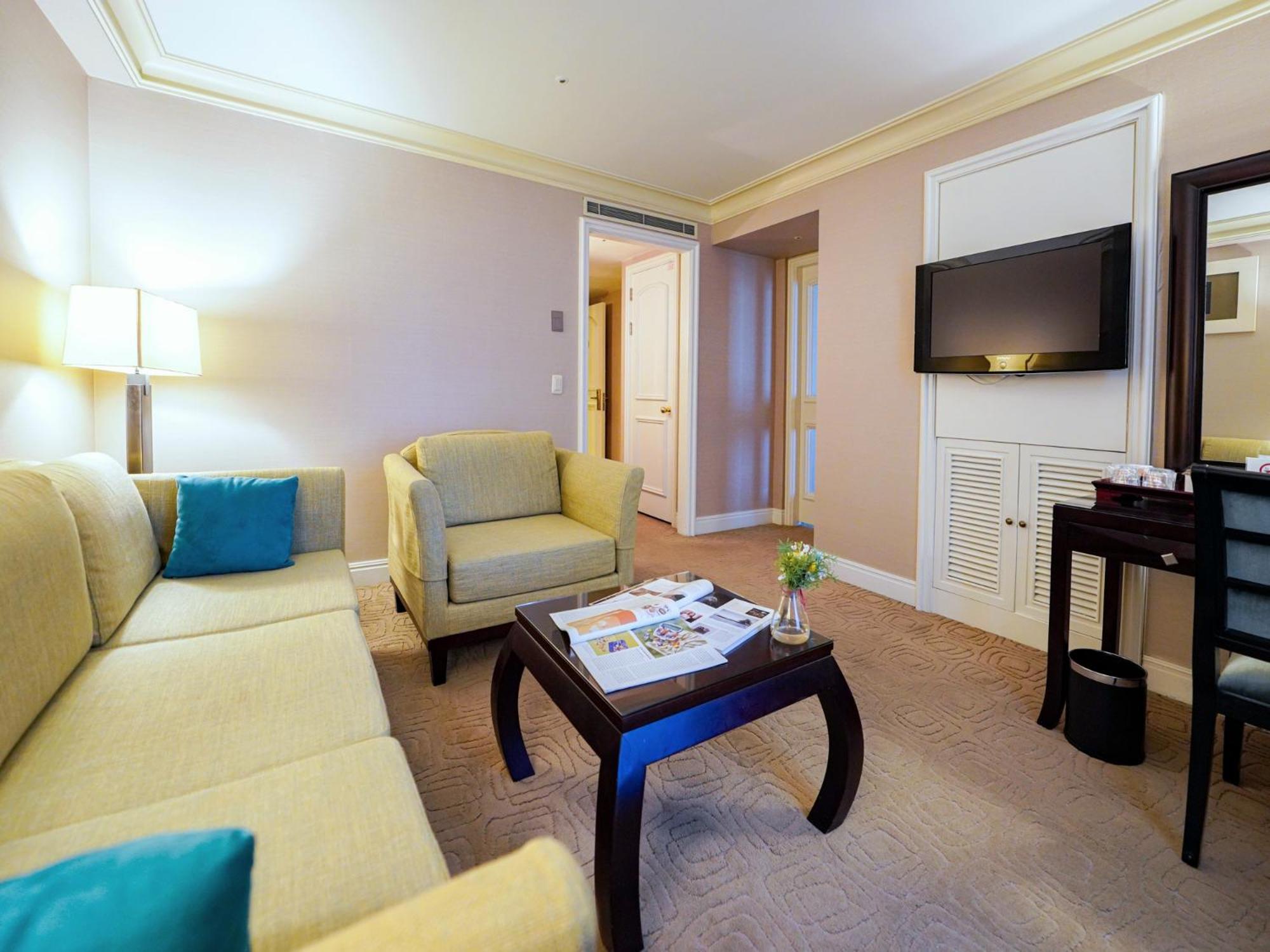 Plaza Suite Twin - Photo 5