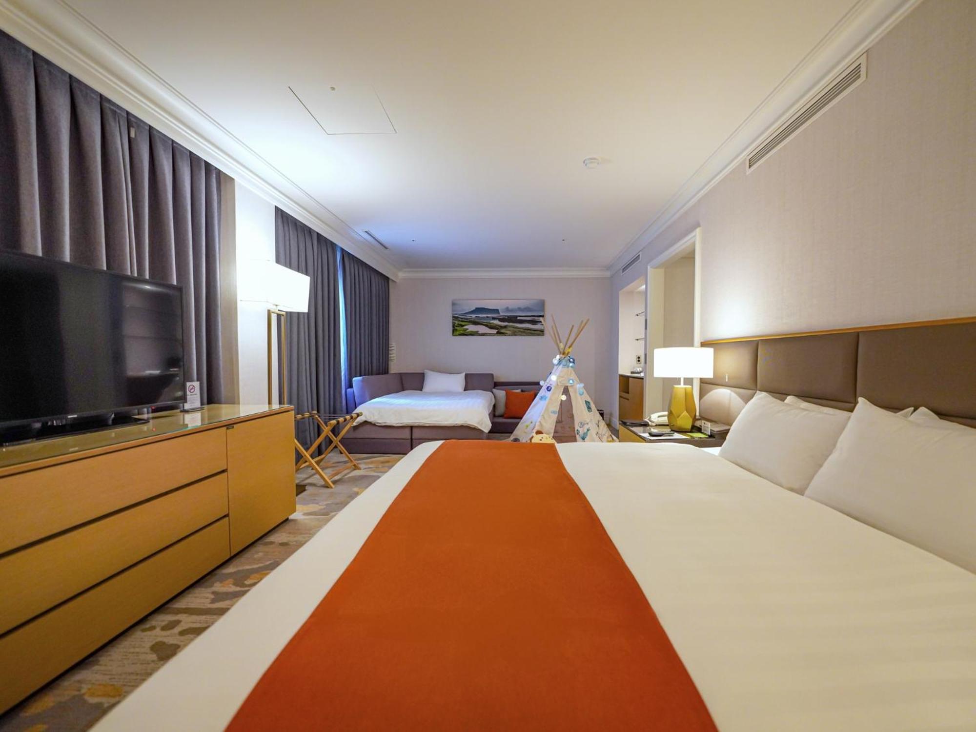 Junior Suite - Photo 1