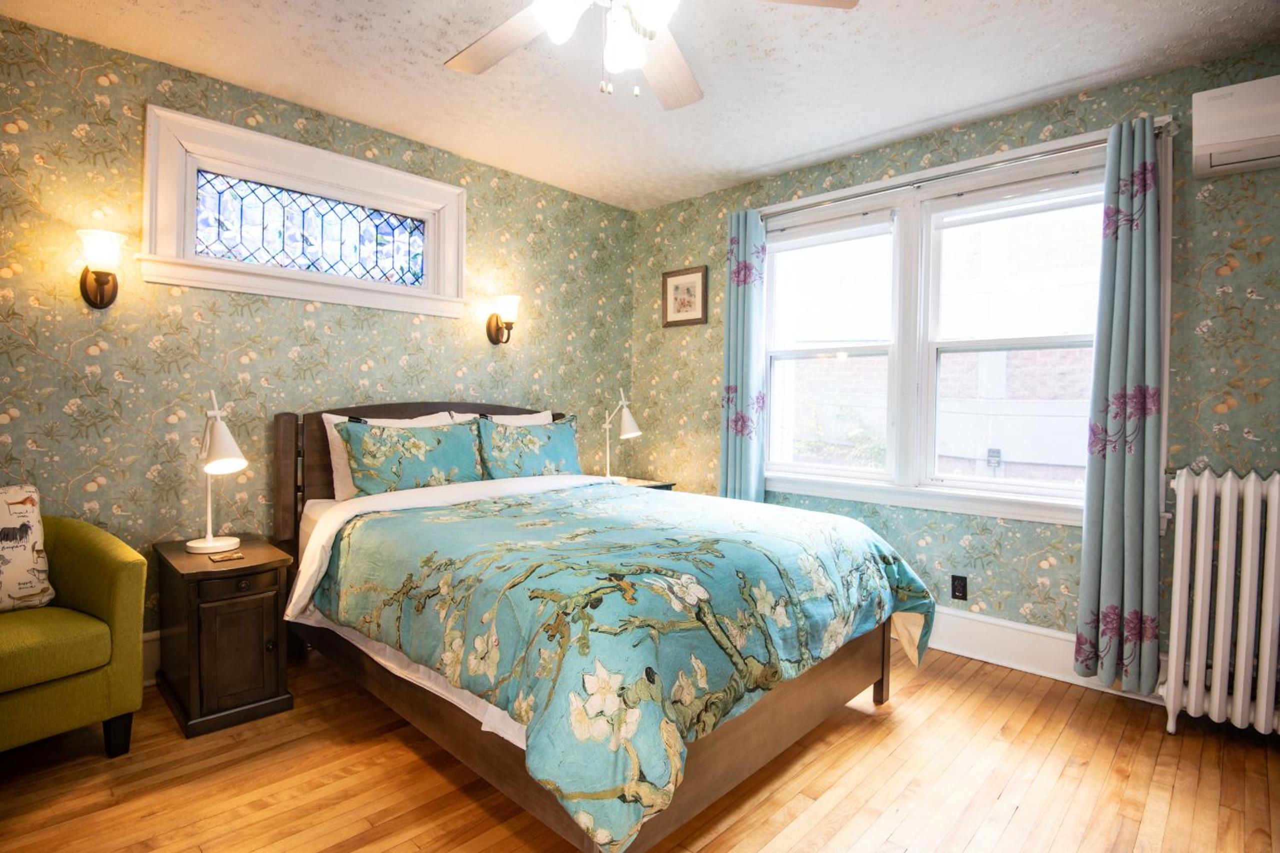 Deluxe Suite photo 1