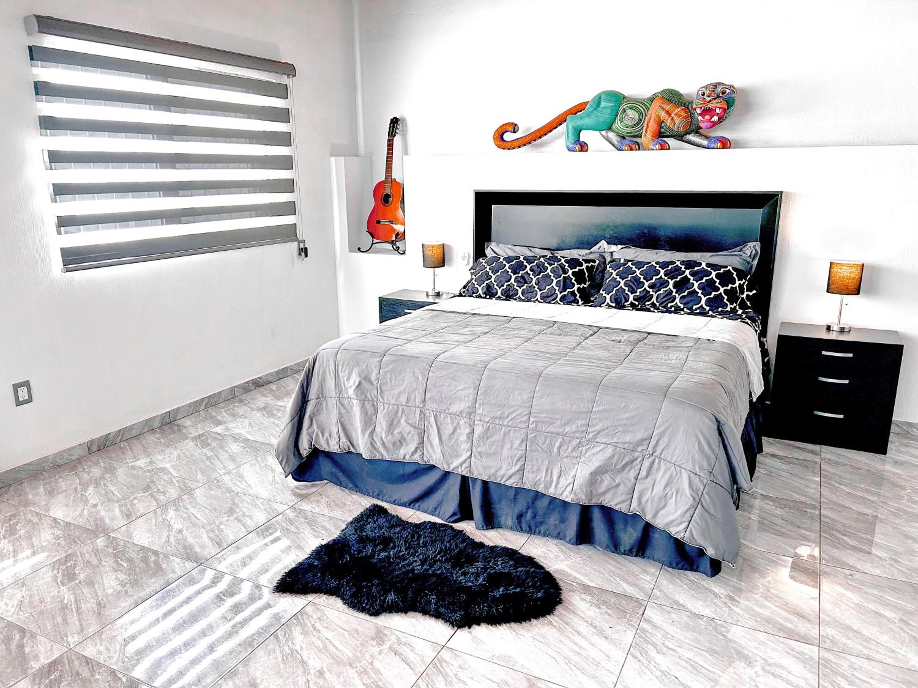 One-Bedroom House photo 1