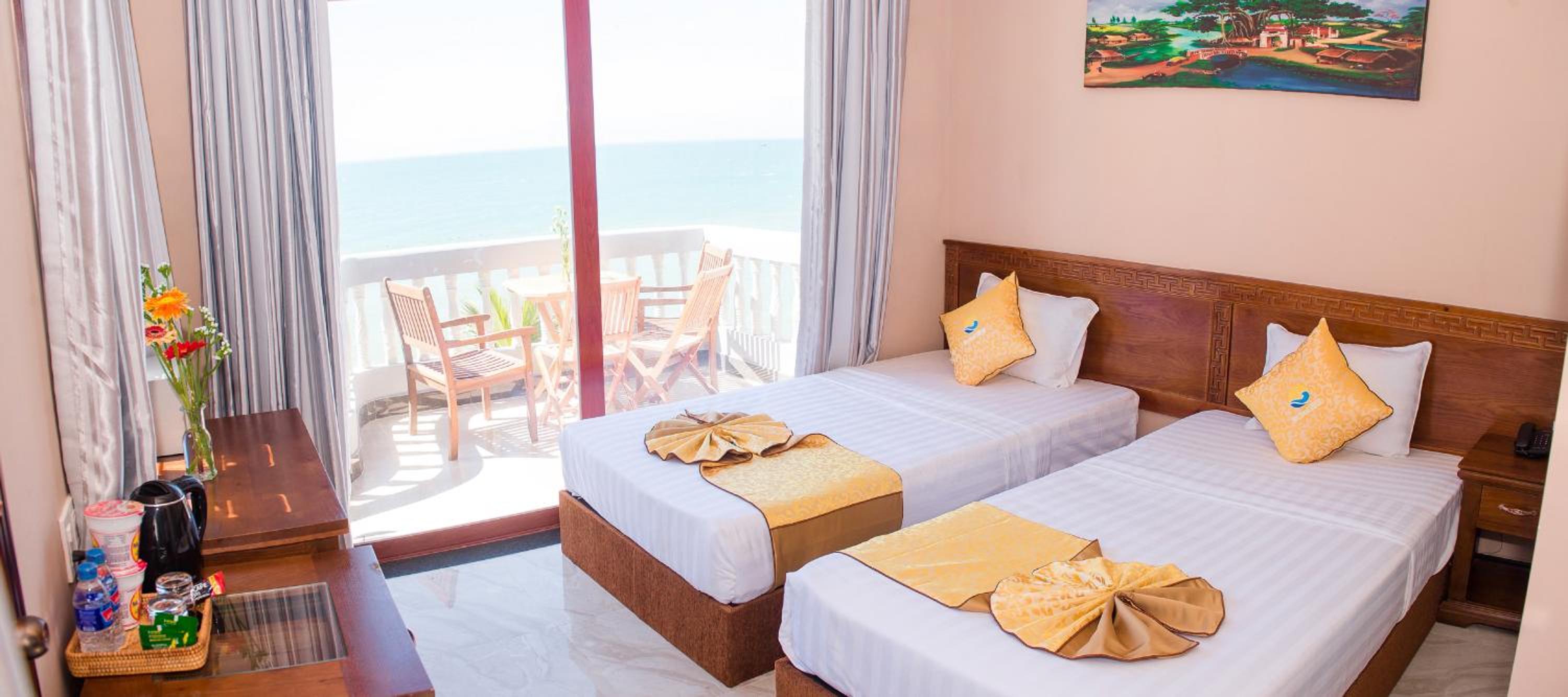 Deluxe Double Or Twin Room With Sea View photo 2