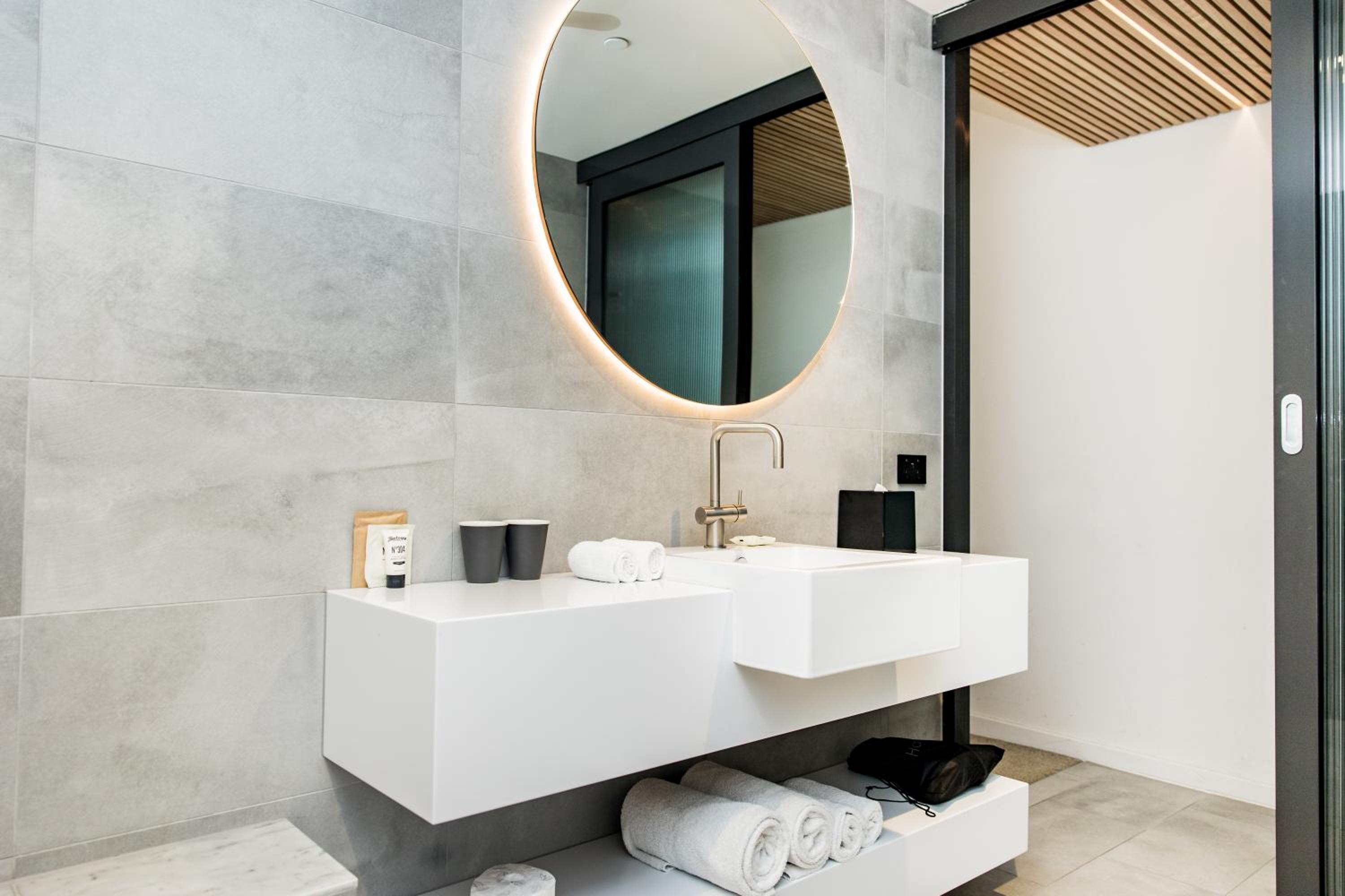 King Room - Perth Loft