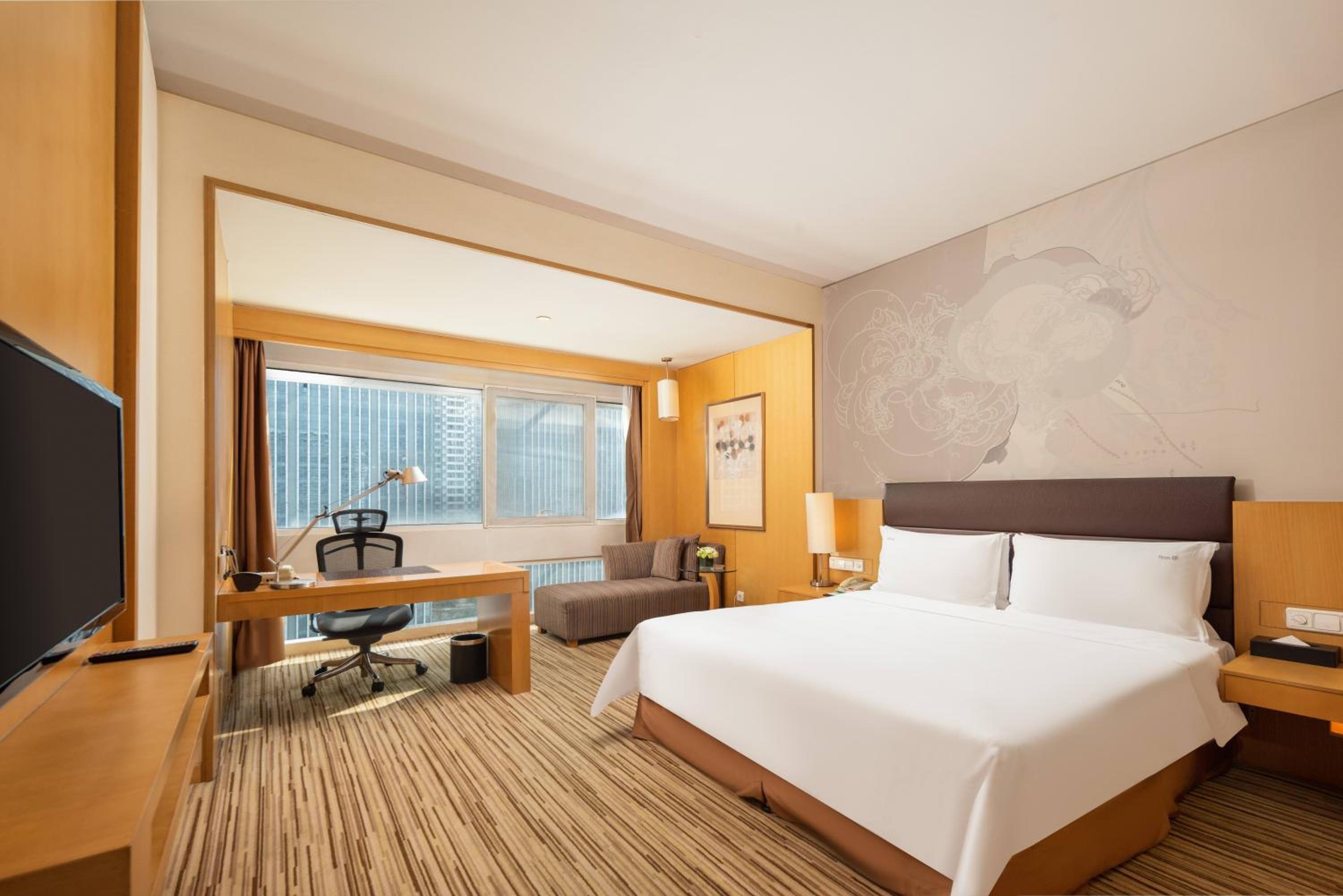 Standard King Room photo 2