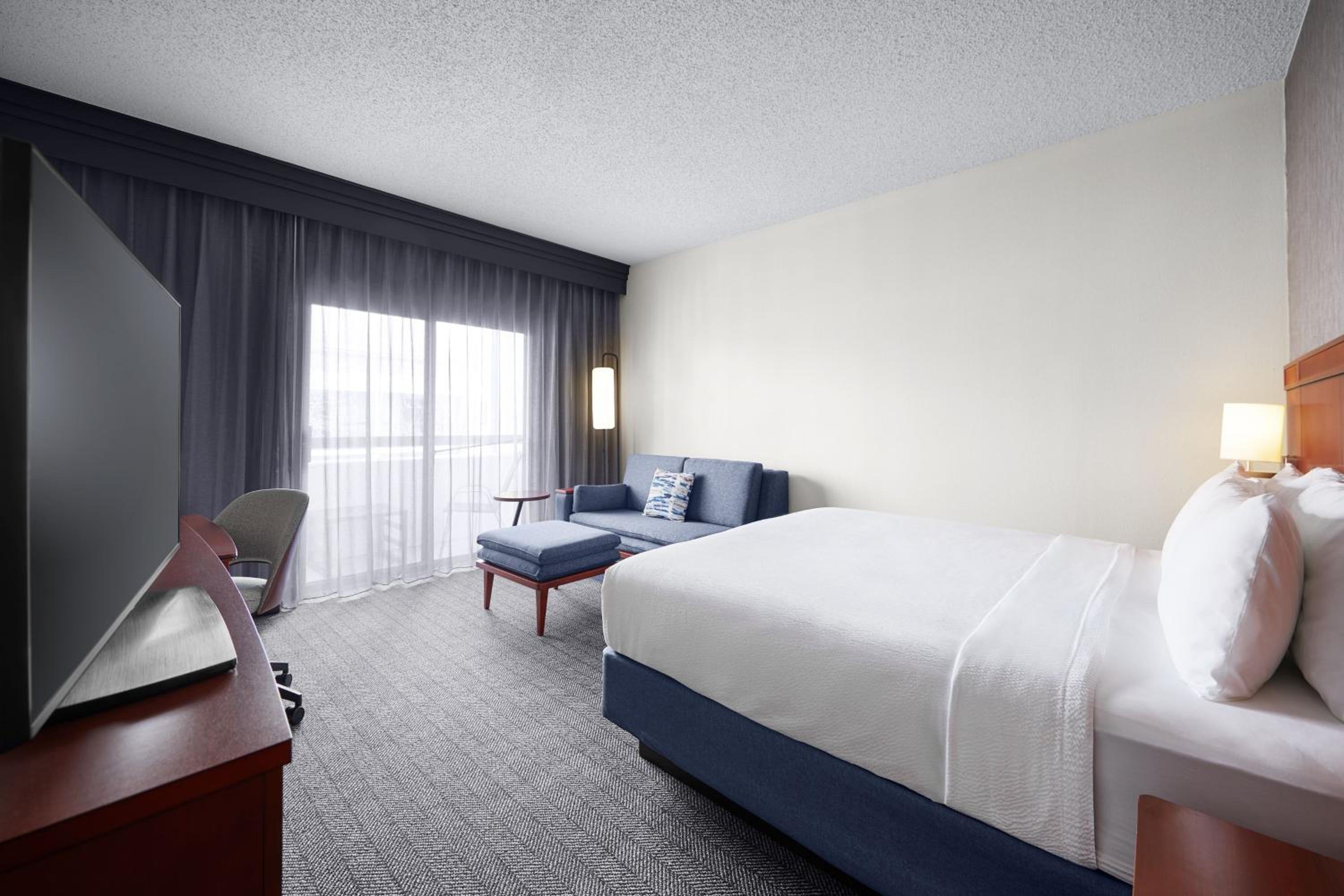 King Room with Sofa Bed