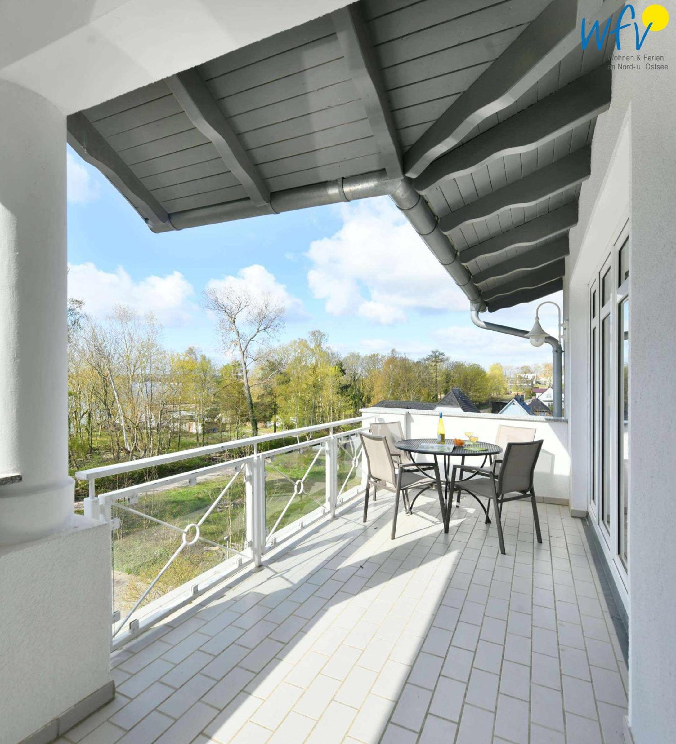 Apartment with Sea View photo 2