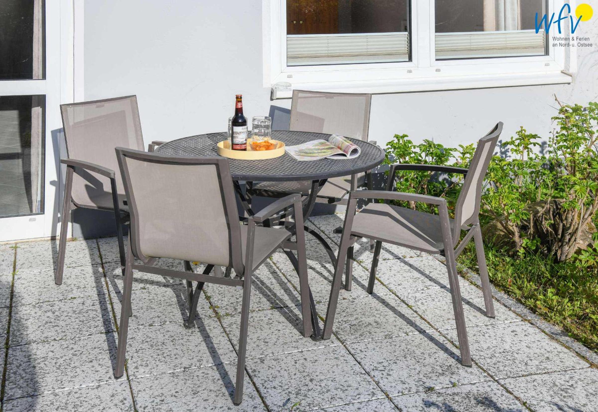 Apartment with Terrace photo 1