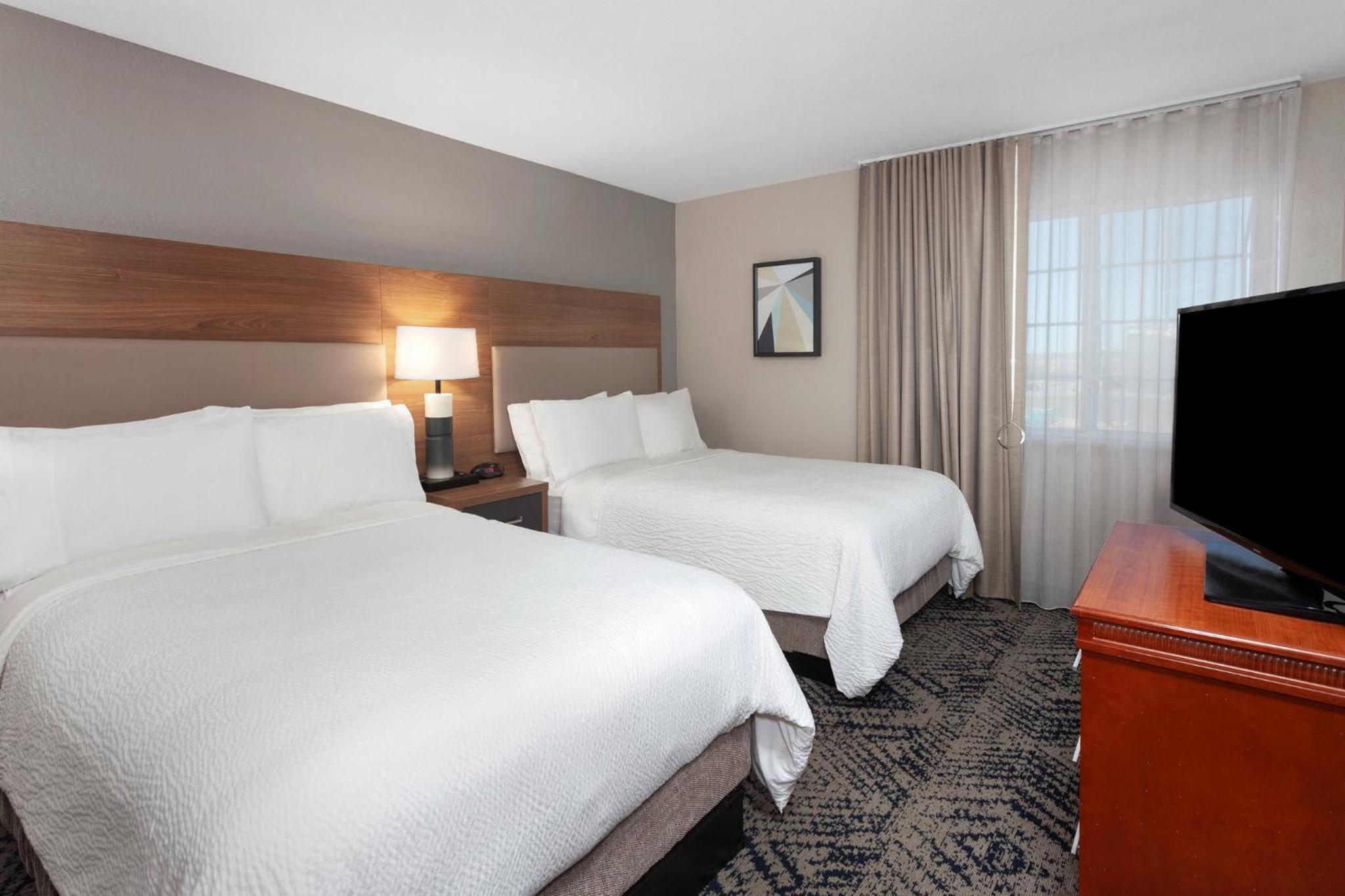 One-Bedroom Suite with Two Double Beds - Photo 3