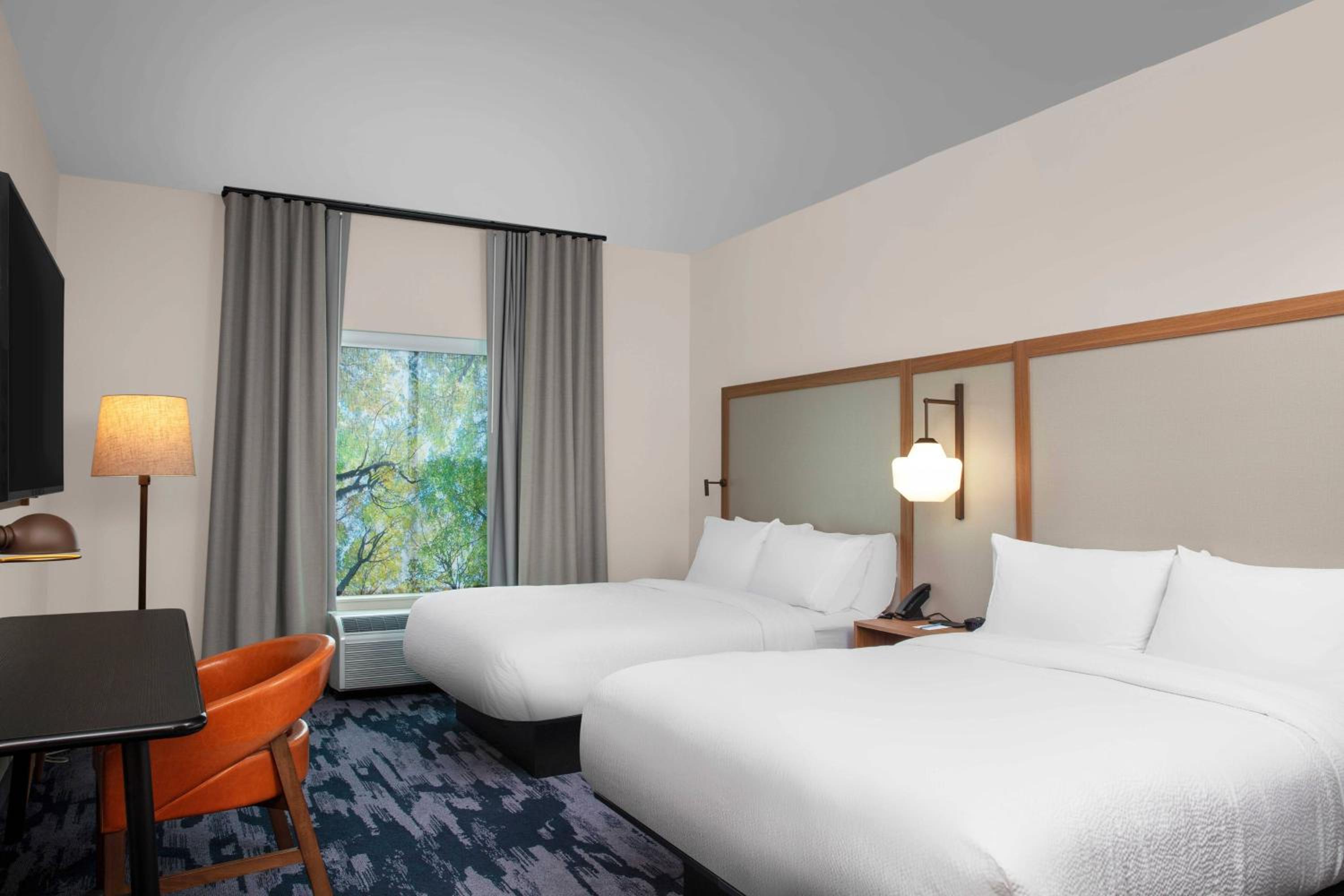Double Queen Room - Photo 4