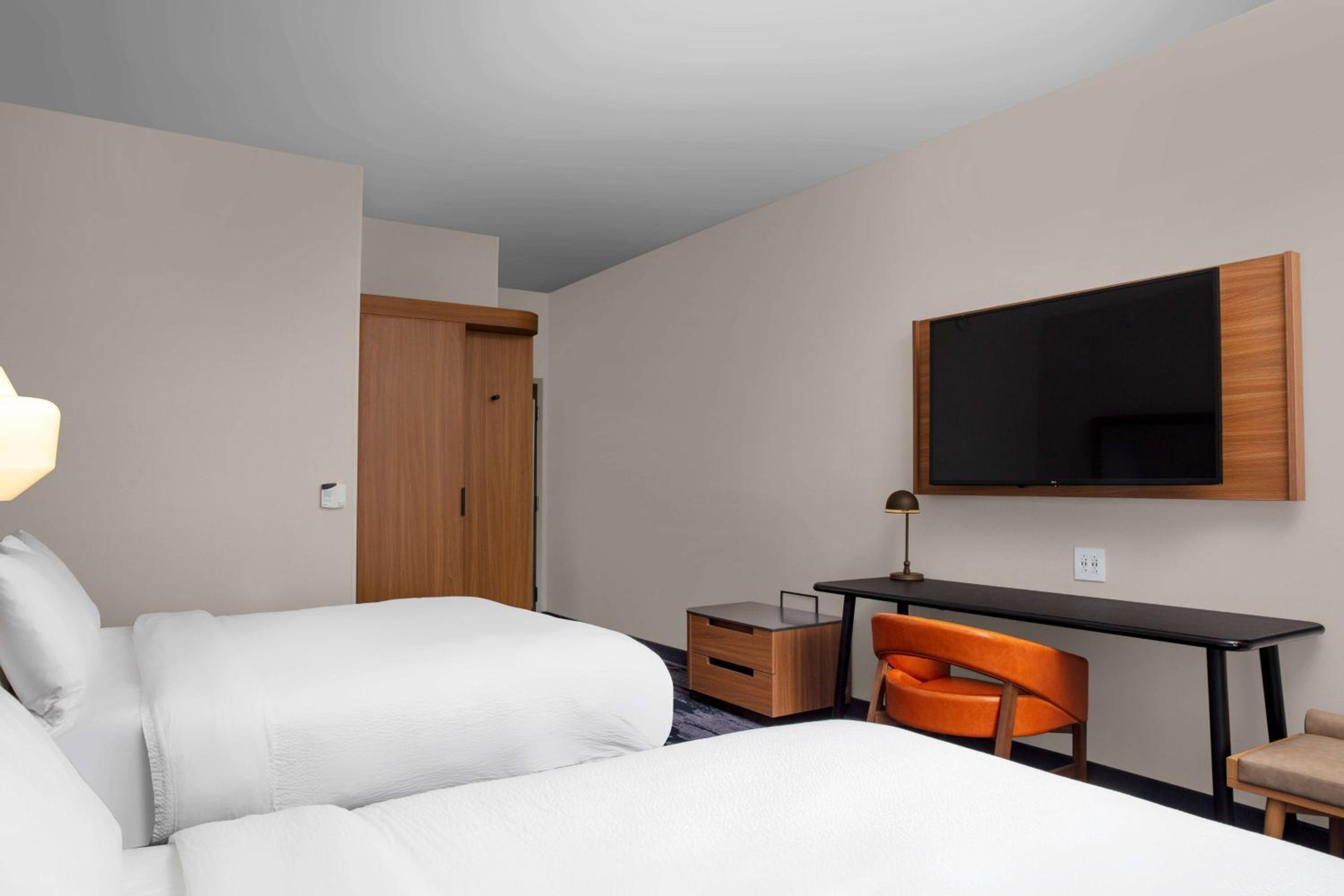 Double Queen Room - Photo 5