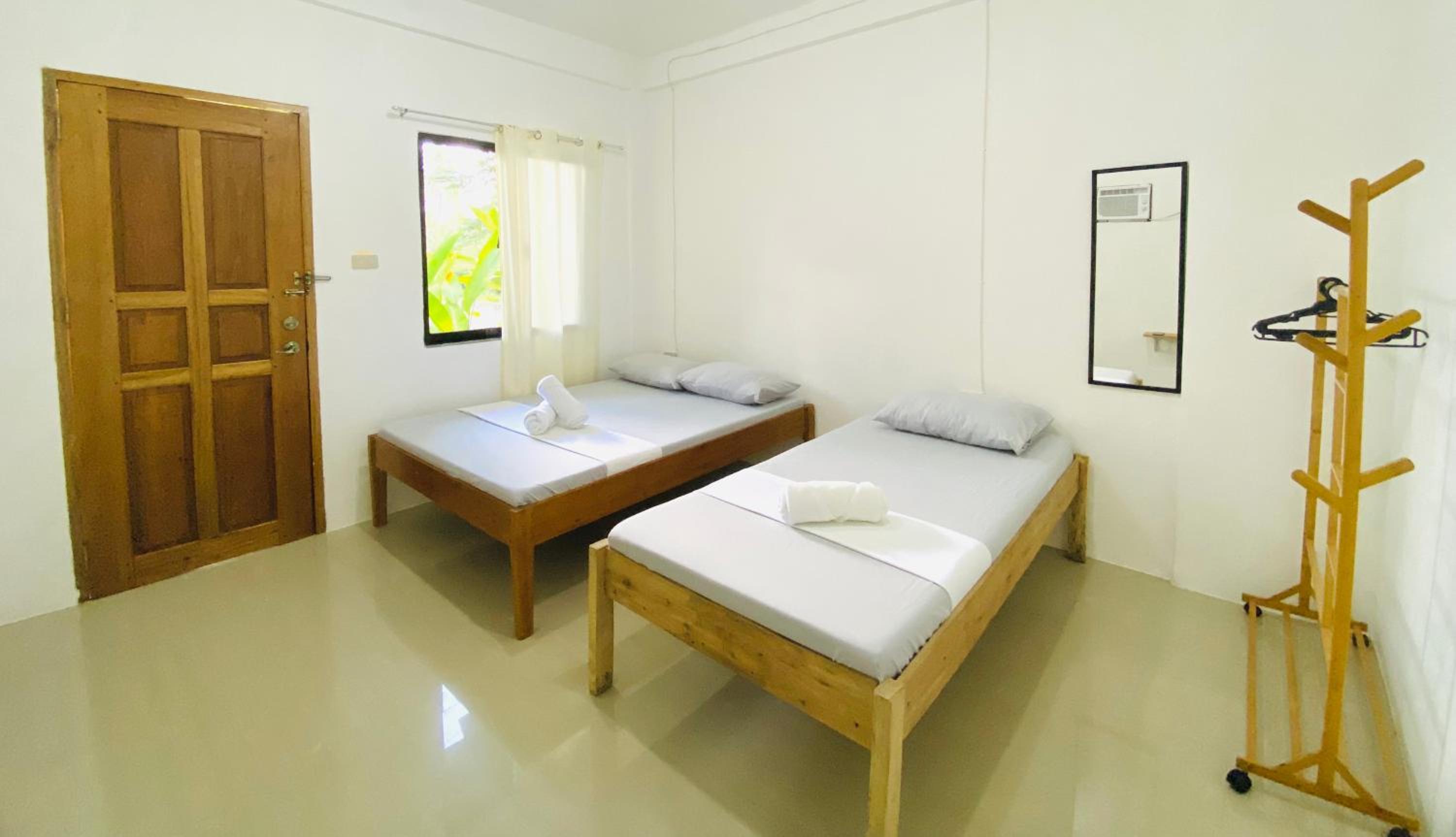 Triple Room with Private Bathroom photo 3