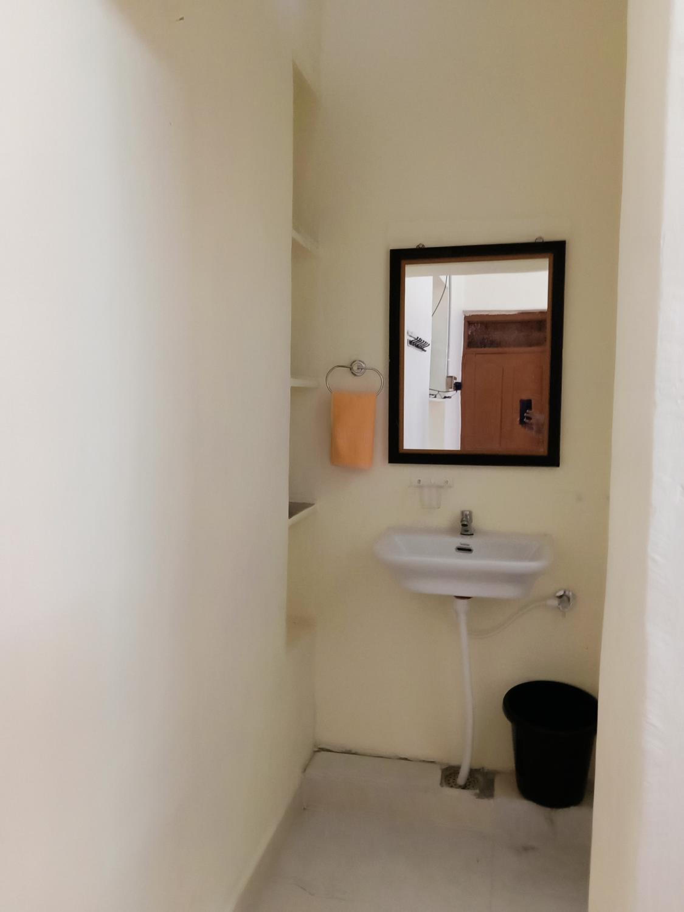 Triple Room with Private Bathroom photo 3