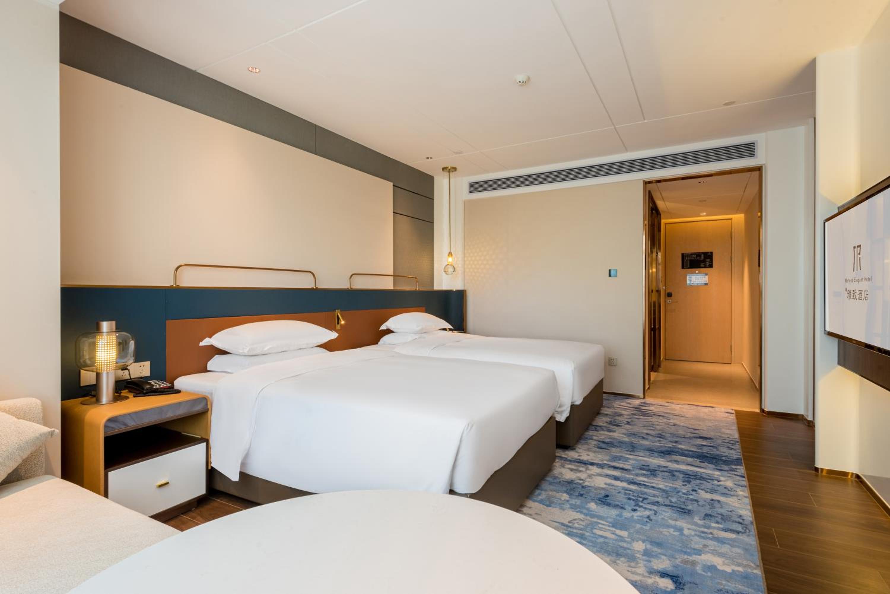 Deluxe Twin Room photo 3