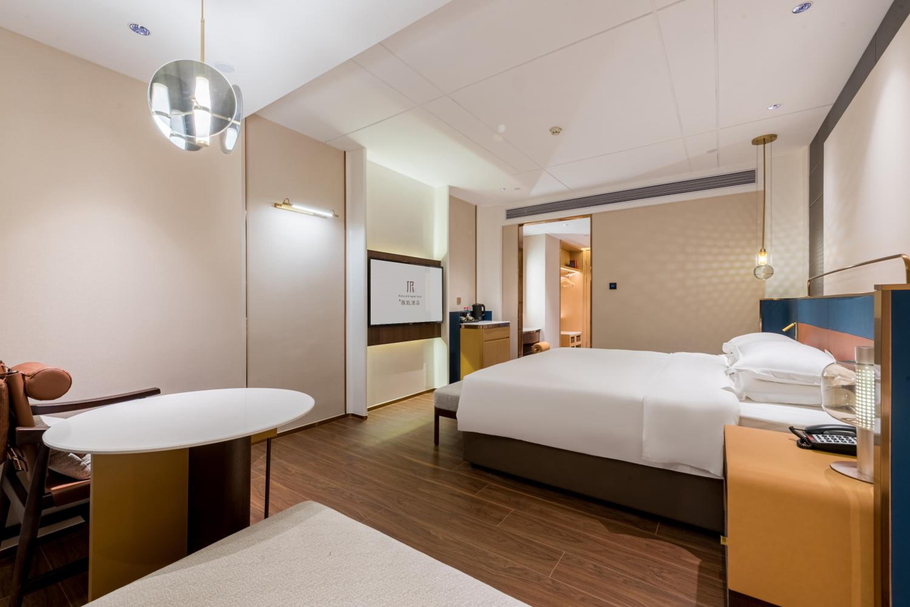 Deluxe Double Room photo 2