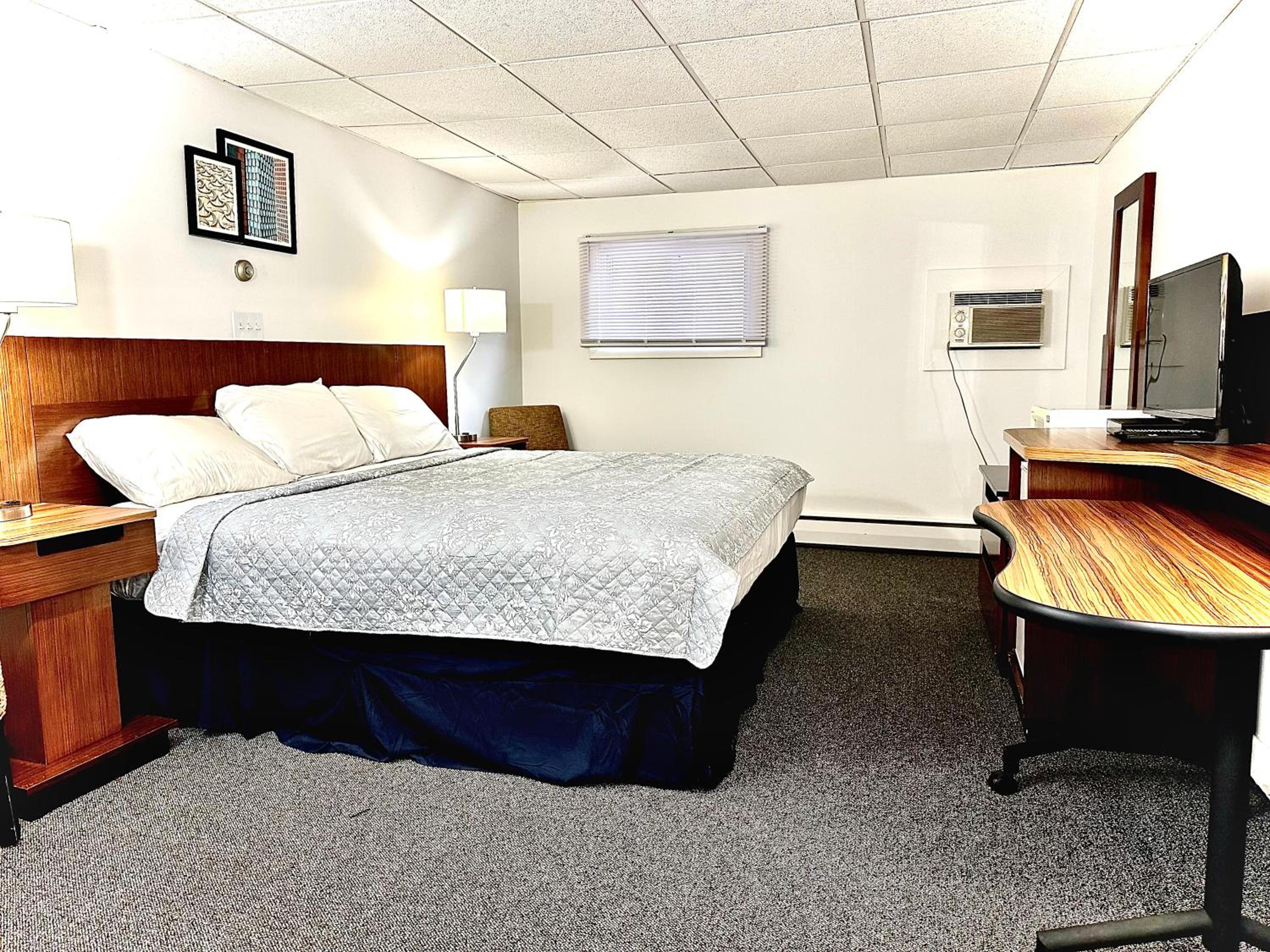 Deluxe King Room photo 3