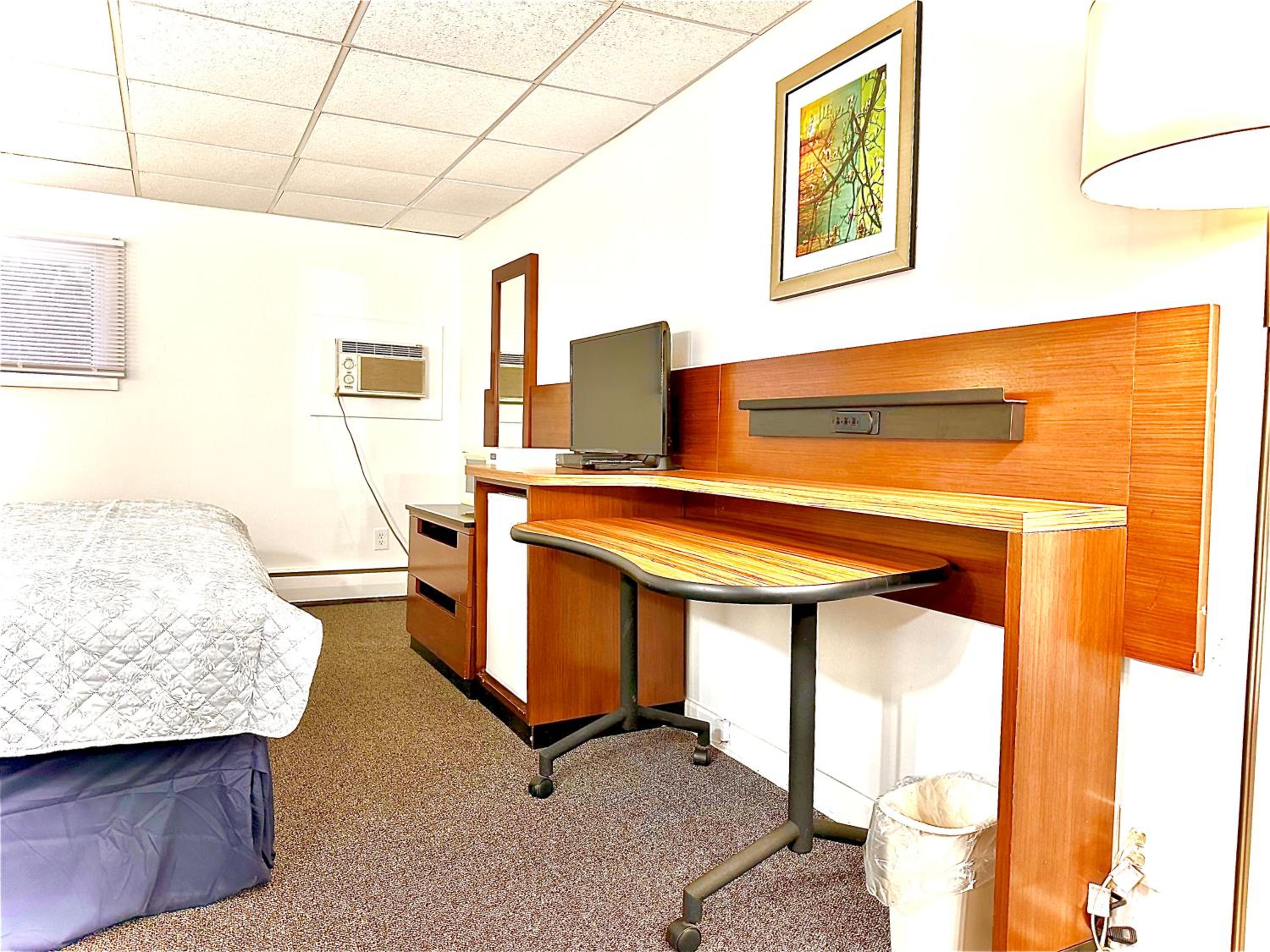 Deluxe King Room photo 2