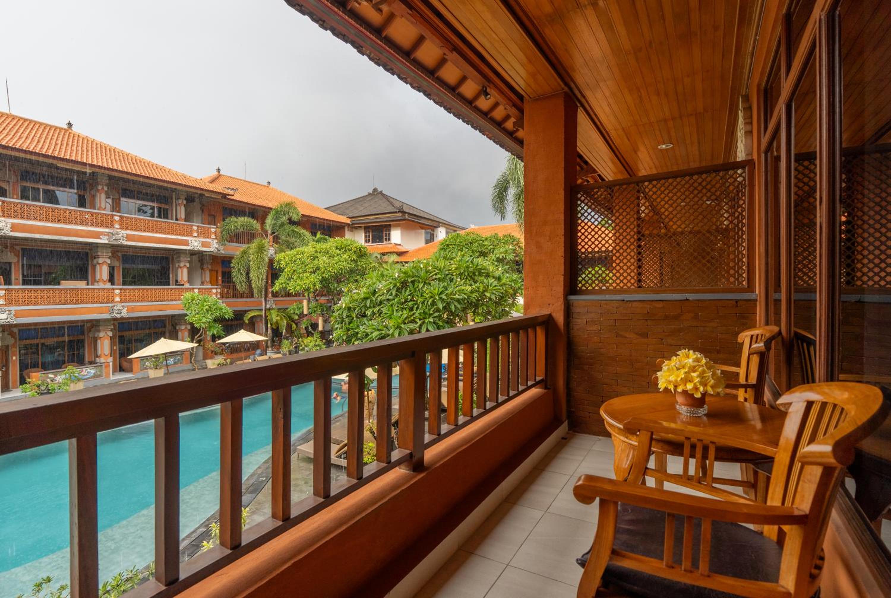 Deluxe Double or Twin Room with Pool View - Photo 7
