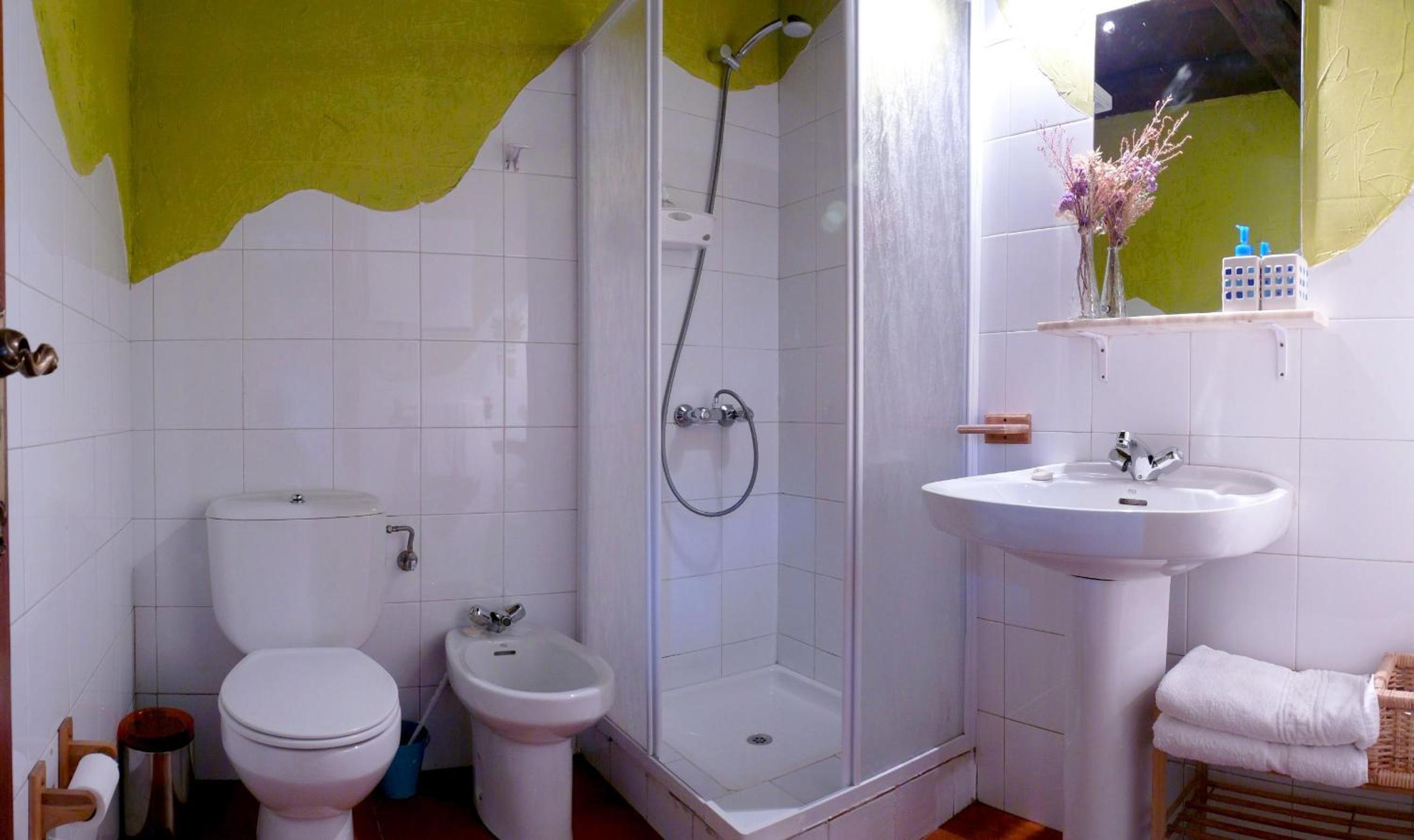 Two-Bedroom Apartment (4 Adults) photo 2