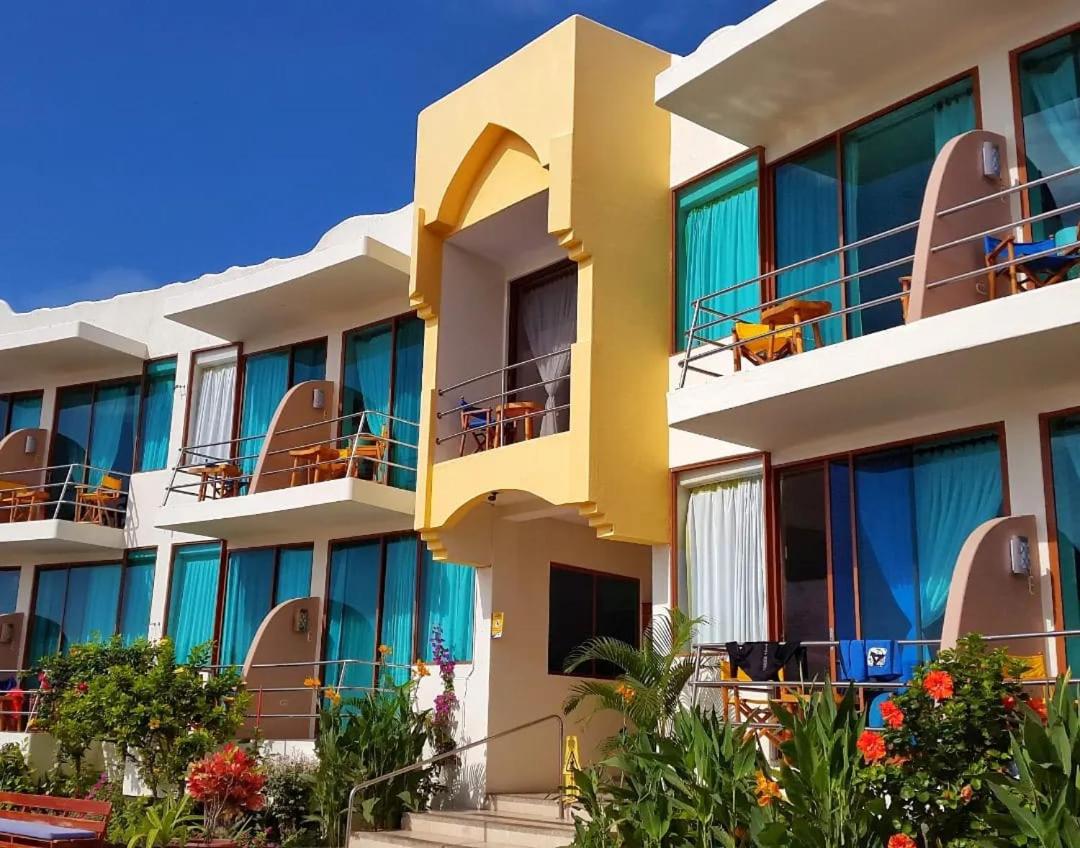 Double or Twin Room with Sea View