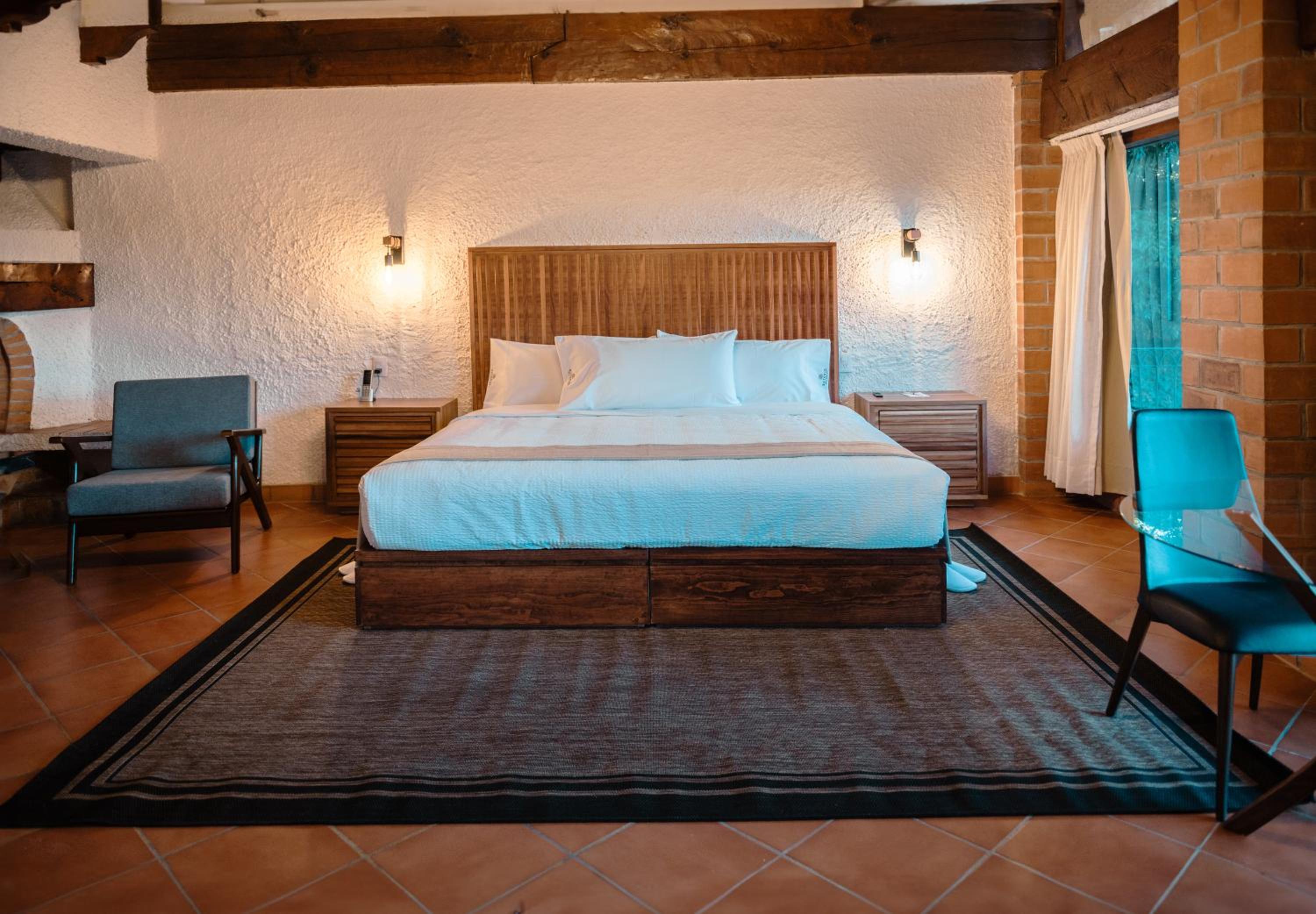 Junior Suite with Balcony photo 2