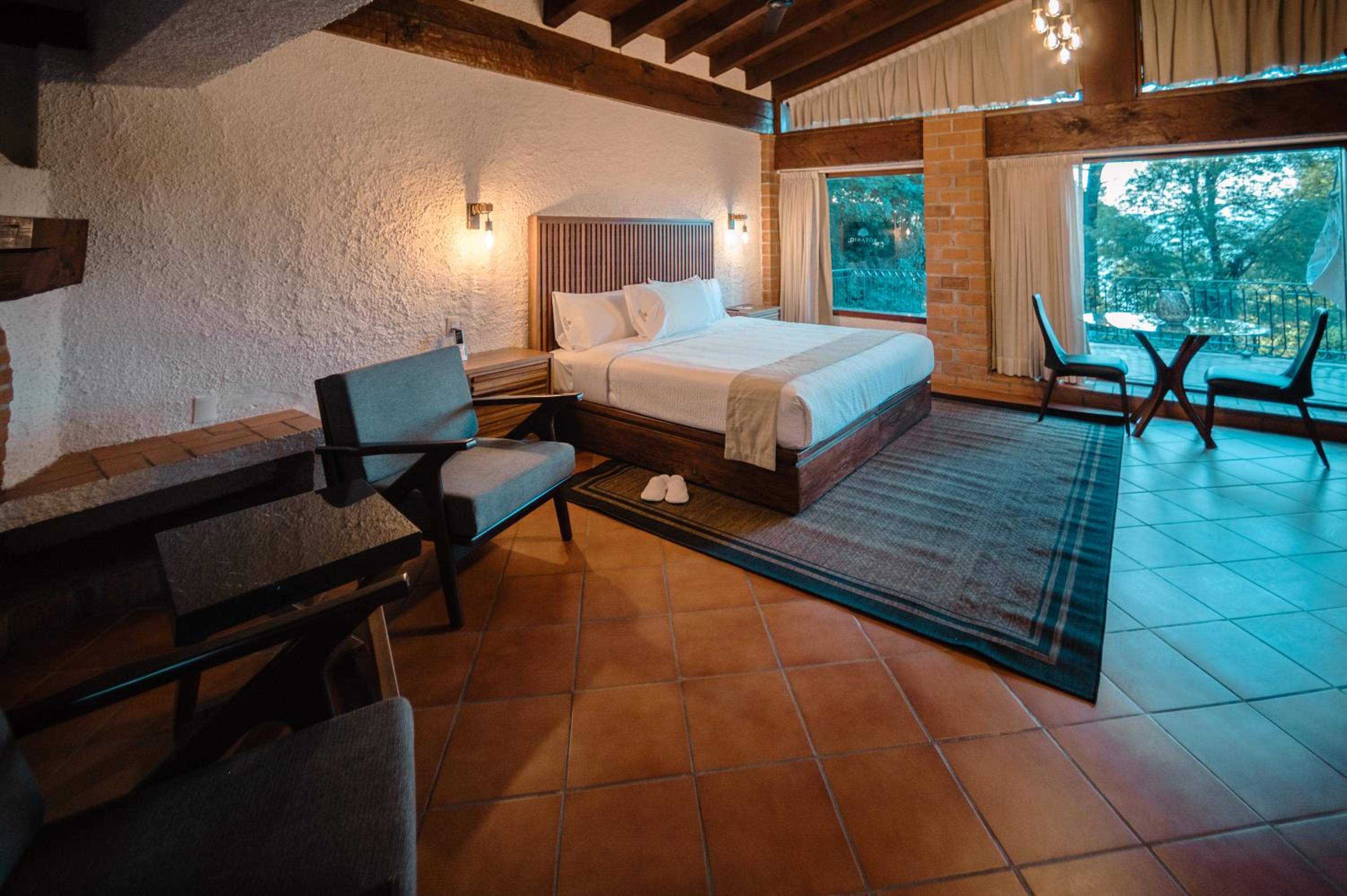 Junior Suite with Balcony photo 3