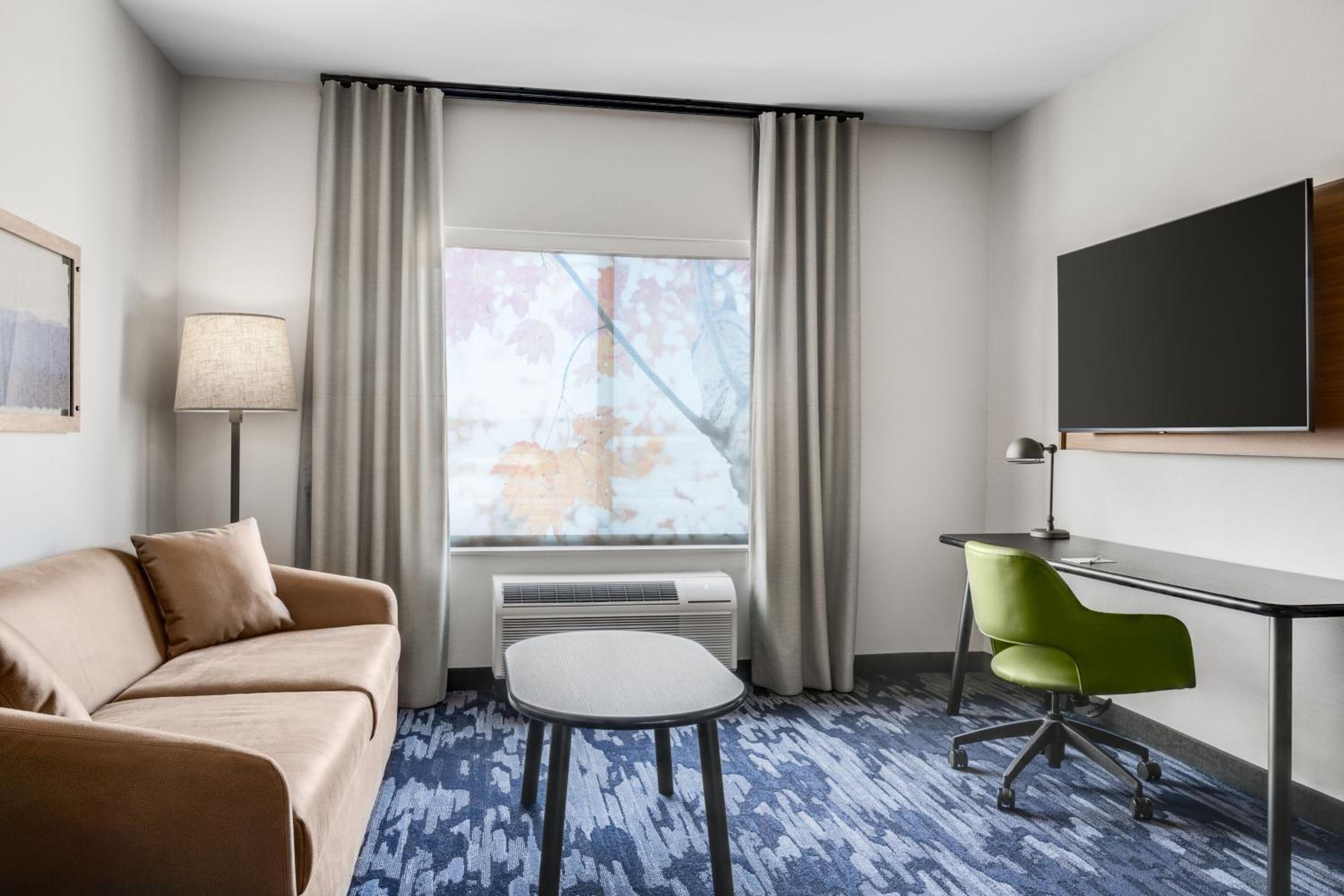 King Suite with Sofa Bed - Photo 2