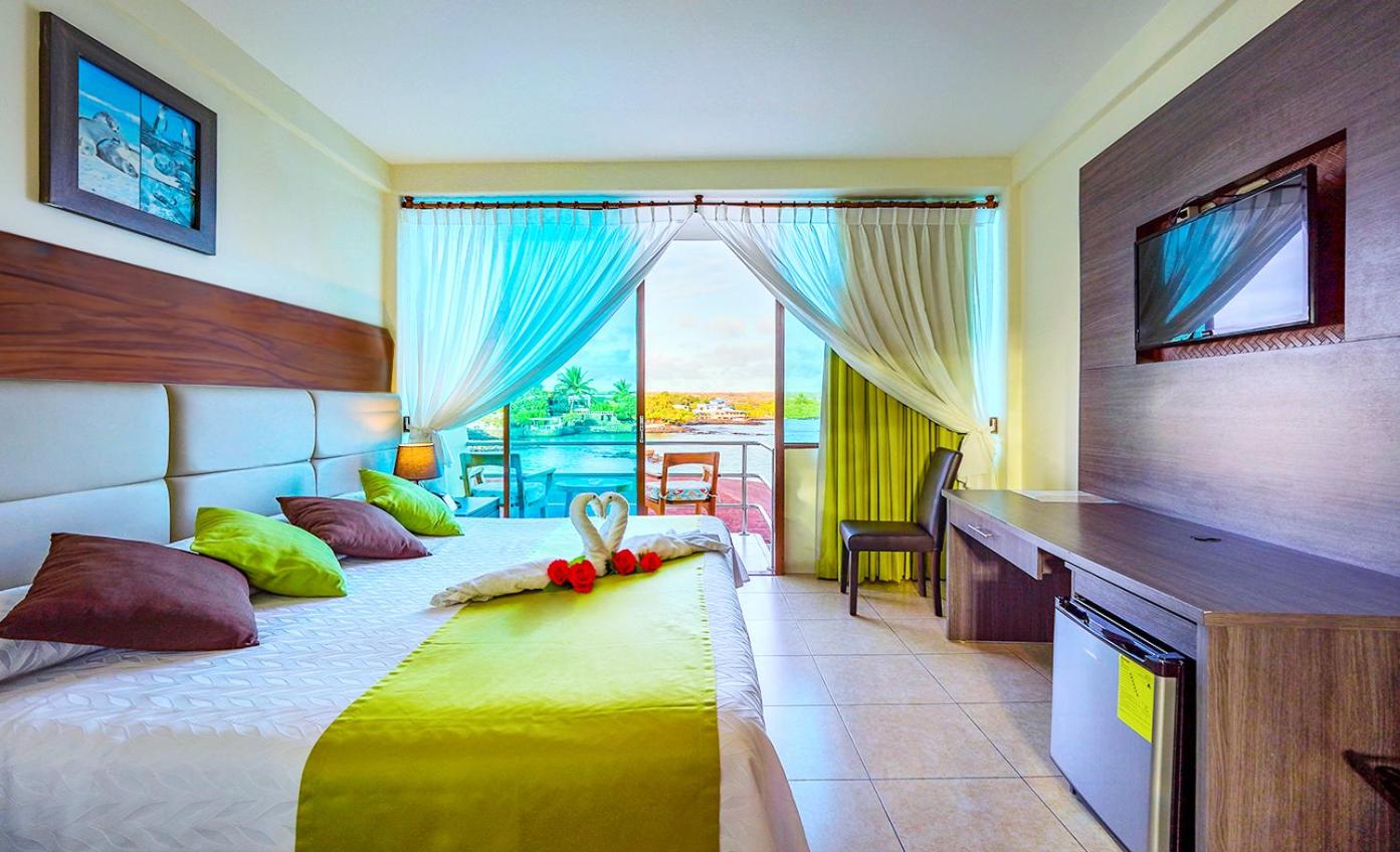 Double or Twin Room with Sea View photo 2