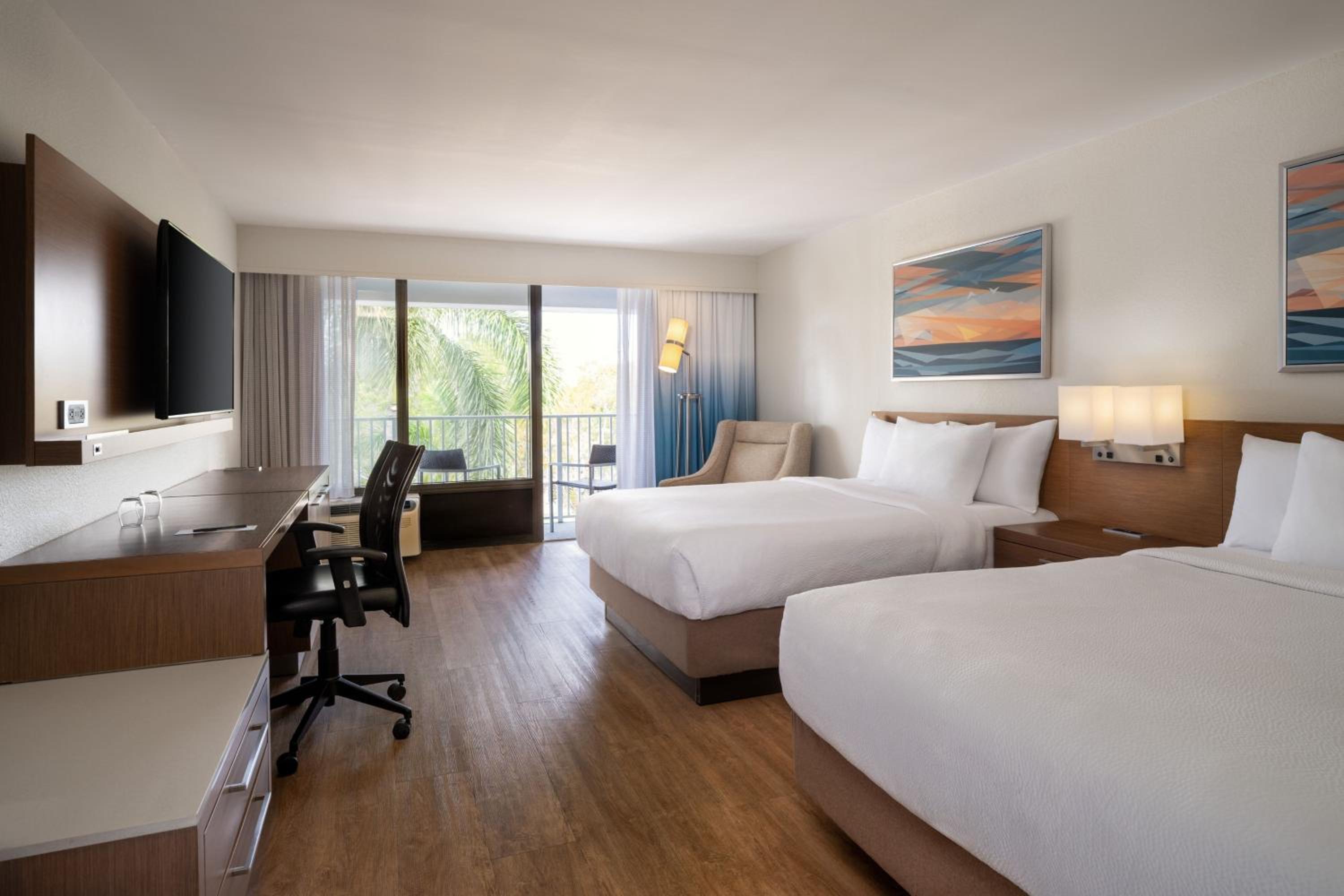 Queen Room with Two Queen Beds and Balcony - Photo 2