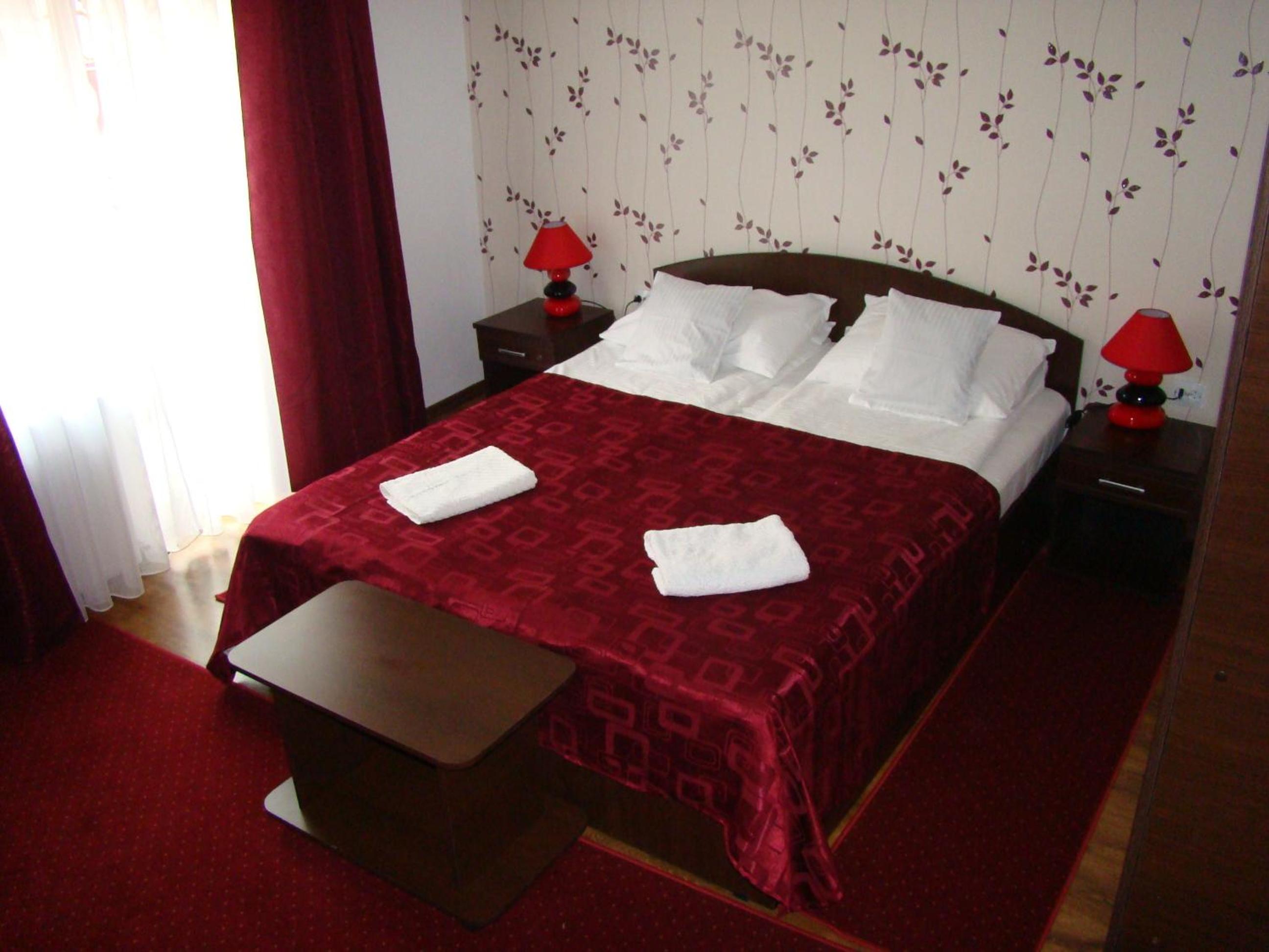 Double or Twin Room - Photo 2